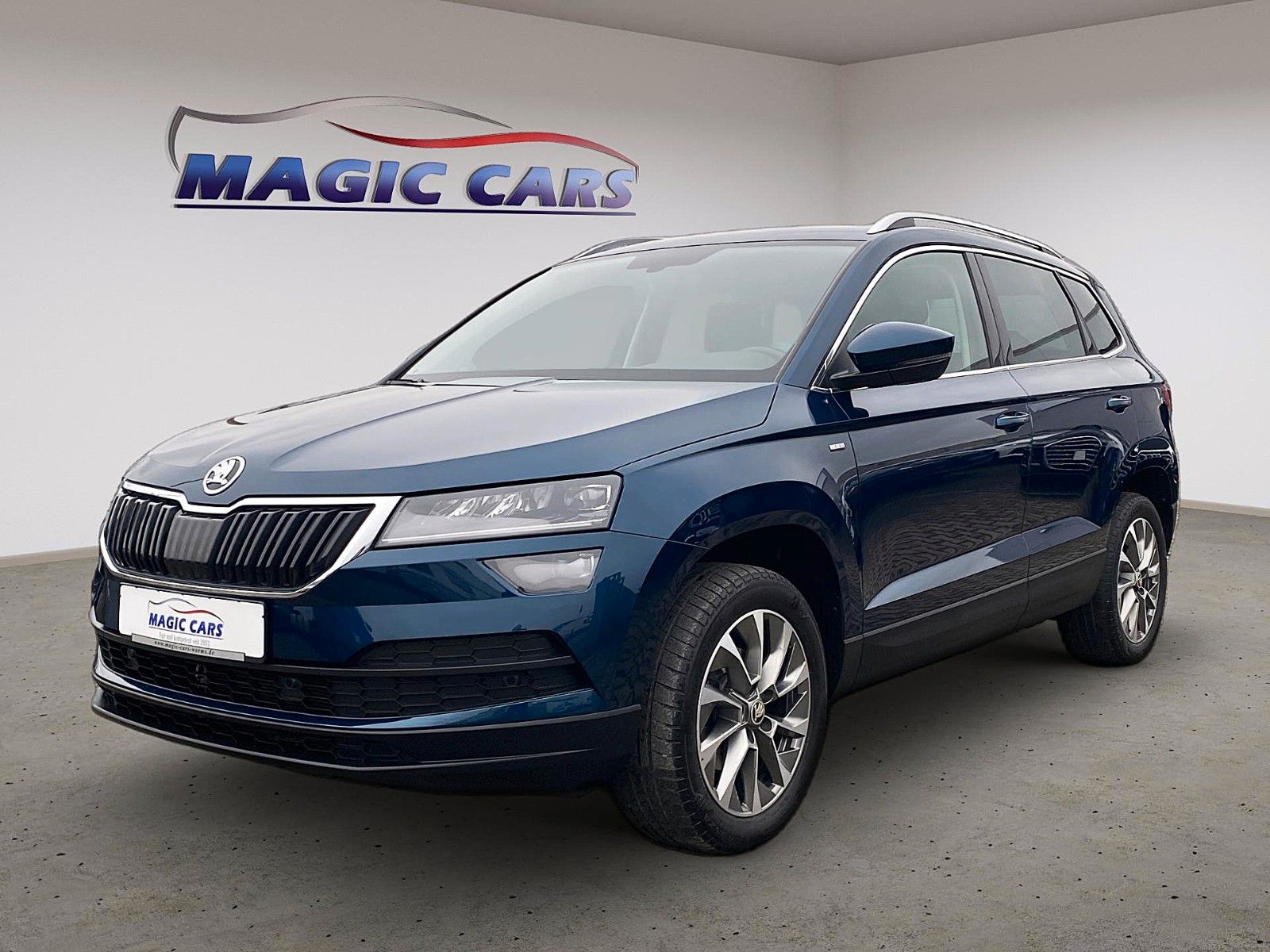 Fahrzeugabbildung SKODA Karoq 1.5 TSI ACT DSG Clever *Kamera*LED*AHK*