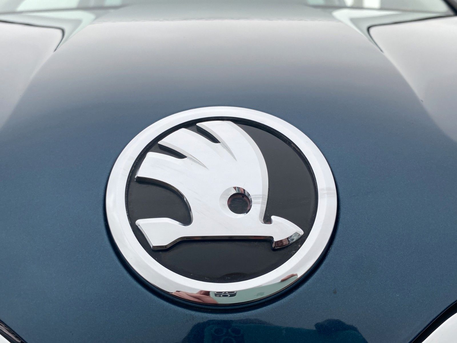 Fahrzeugabbildung SKODA Karoq 1.5 TSI ACT DSG Clever *Kamera*LED*AHK*