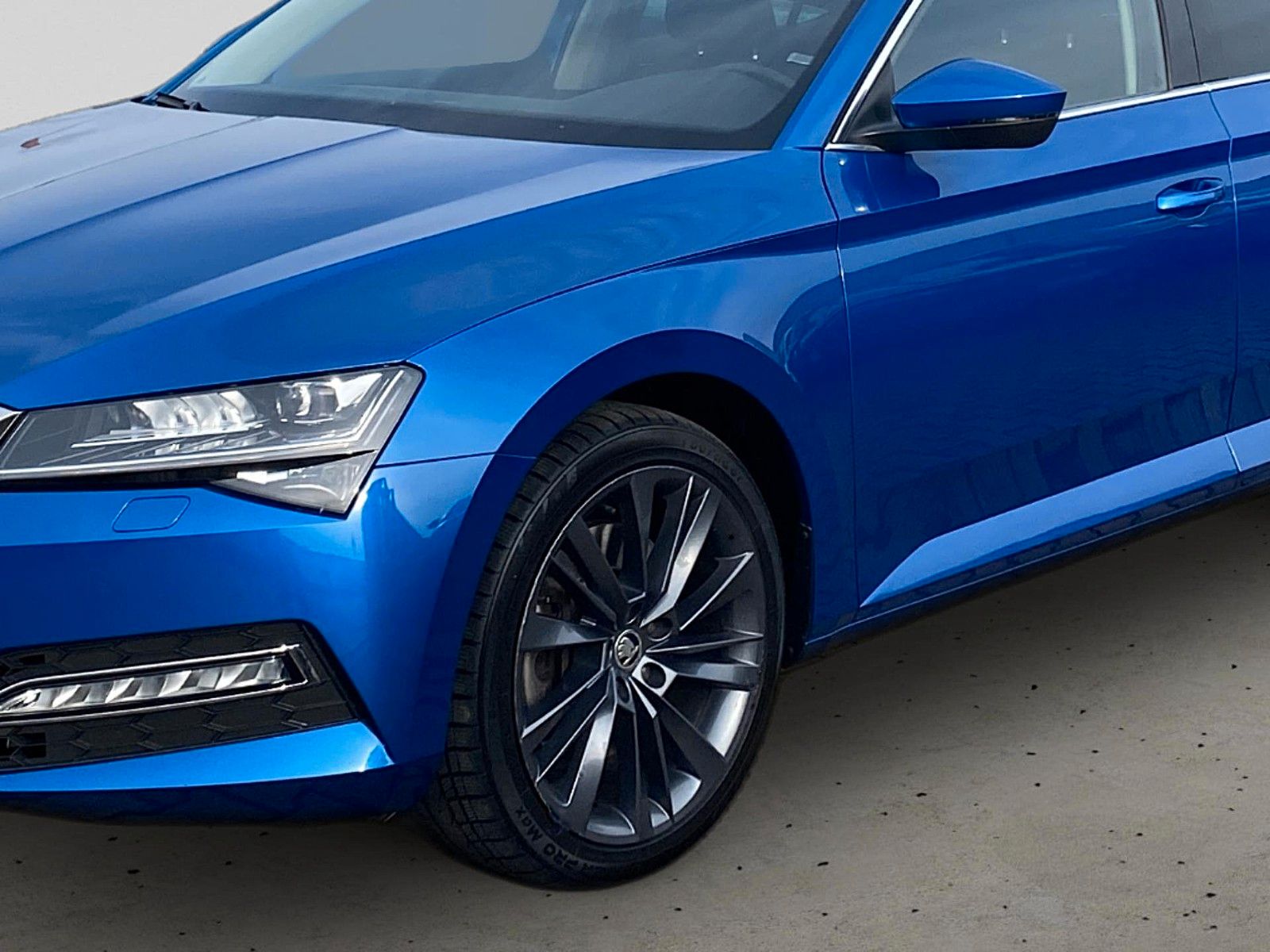 Fahrzeugabbildung SKODA Superb 2.0 TSI 4x4 Style *Matrix*Pano*Memory*SHZ