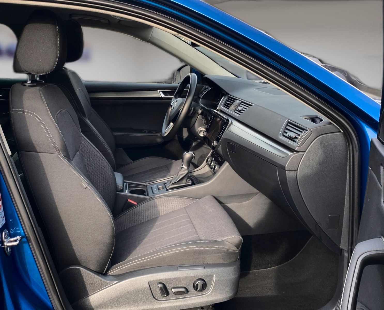 Fahrzeugabbildung SKODA Superb 2.0 TSI 4x4 Style *Matrix*Pano*Memory*SHZ