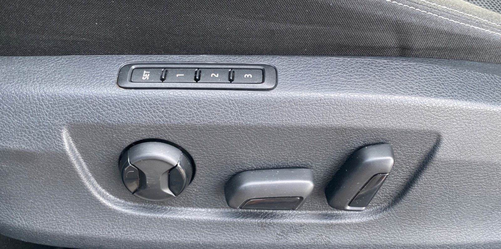 Fahrzeugabbildung SKODA Superb 2.0 TSI 4x4 Style *Matrix*Pano*Memory*SHZ