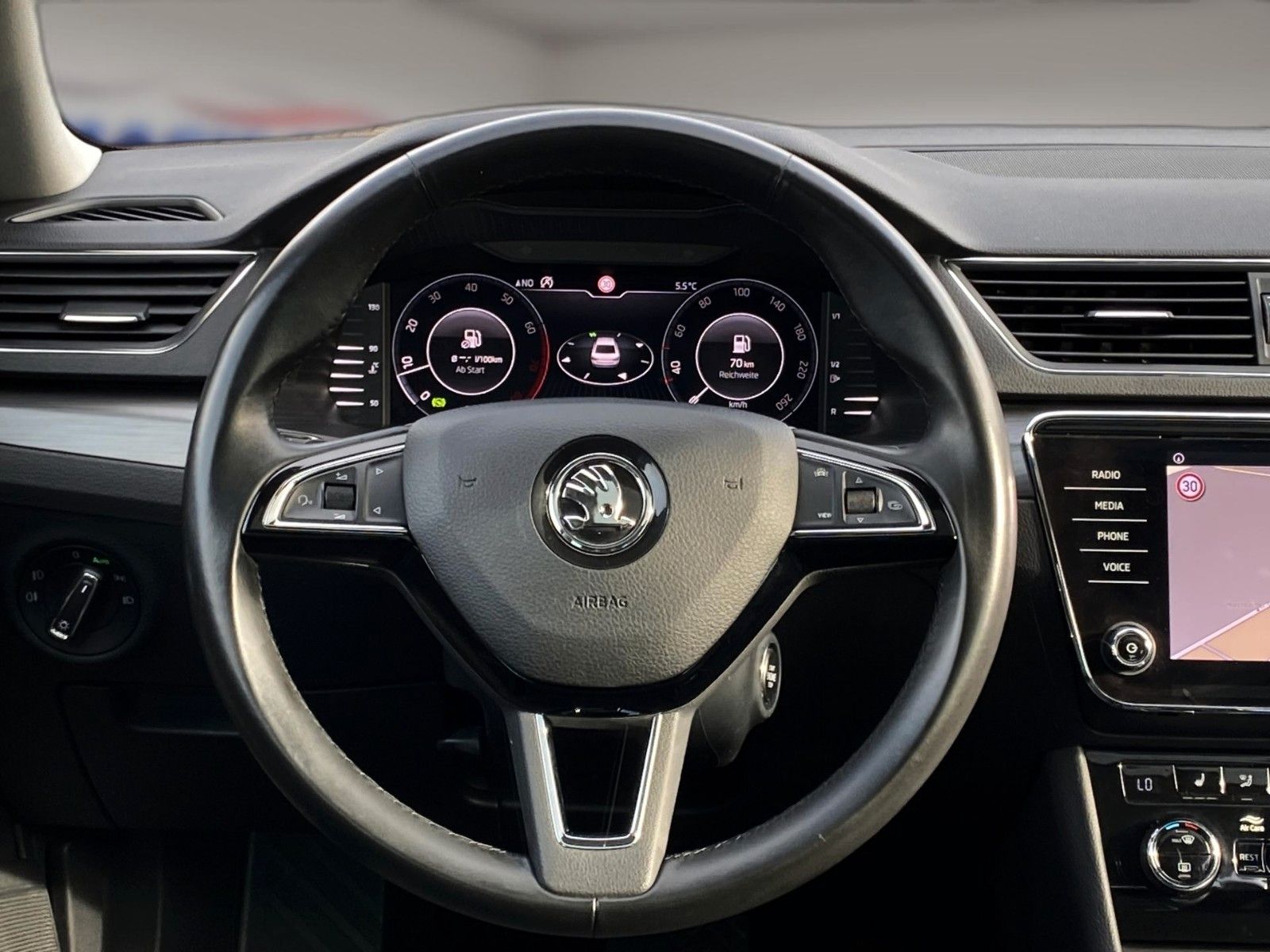 Fahrzeugabbildung SKODA Superb 2.0 TSI 4x4 Style *Matrix*Pano*Memory*SHZ