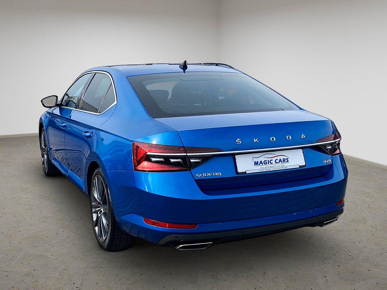 Fahrzeugabbildung SKODA Superb 2.0 TSI 4x4 Style *Matrix*Pano*Memory*SHZ