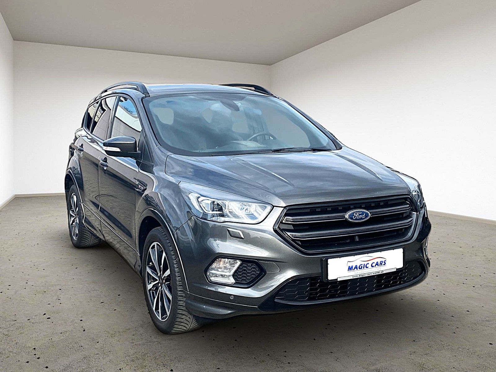 Fahrzeugabbildung Ford Kuga 1.5 4x4 Aut. ST-Line *Xenon*Kamera*Allrad*