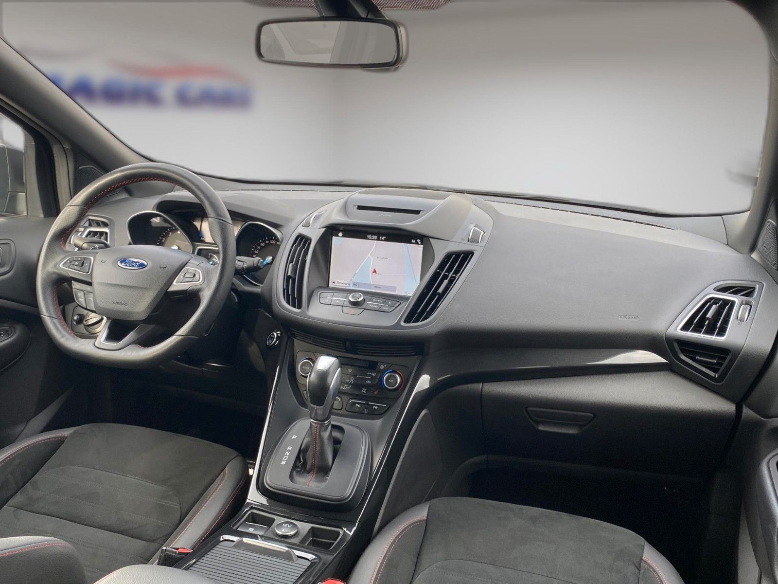 Fahrzeugabbildung Ford Kuga 1.5 4x4 Aut. ST-Line *Xenon*Kamera*Allrad*