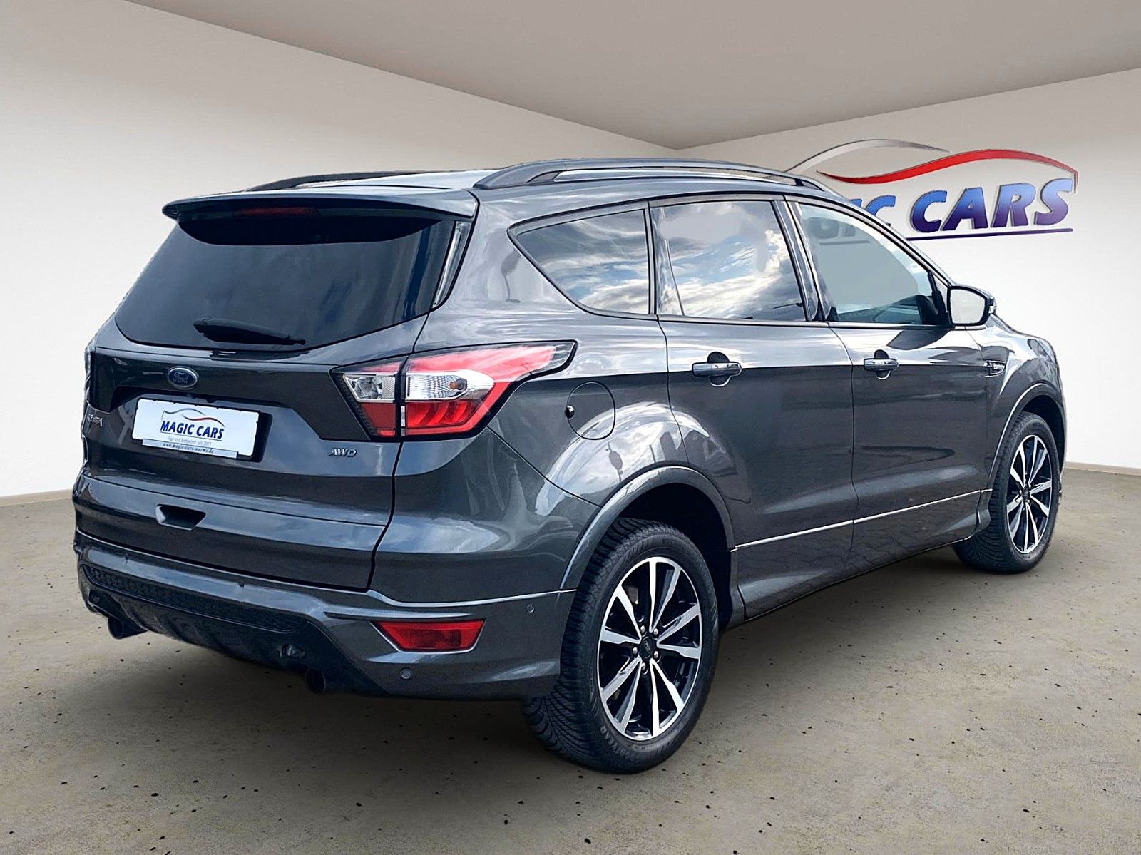 Fahrzeugabbildung Ford Kuga 1.5 4x4 Aut. ST-Line *Xenon*Kamera*Allrad*