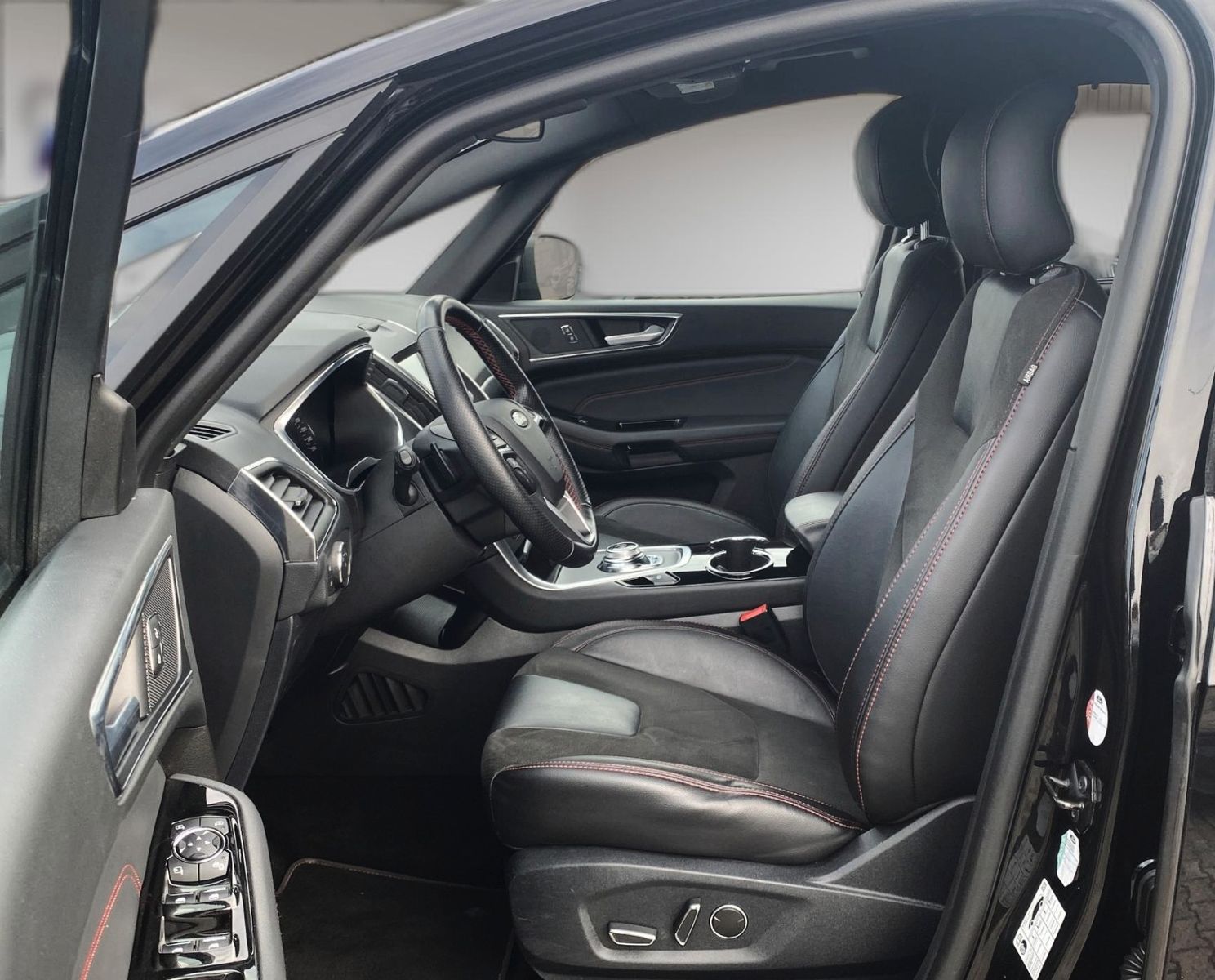 Fahrzeugabbildung Ford S-Max 2.0 Aut. ST-LINE *Stand*LED*AHK*Memory*