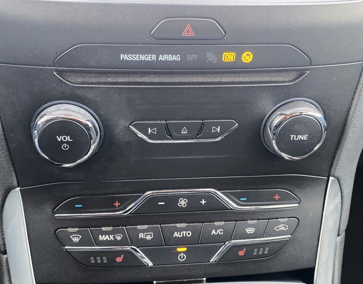 Fahrzeugabbildung Ford S-Max 2.0 Aut. ST-LINE *Stand*LED*AHK*Memory*