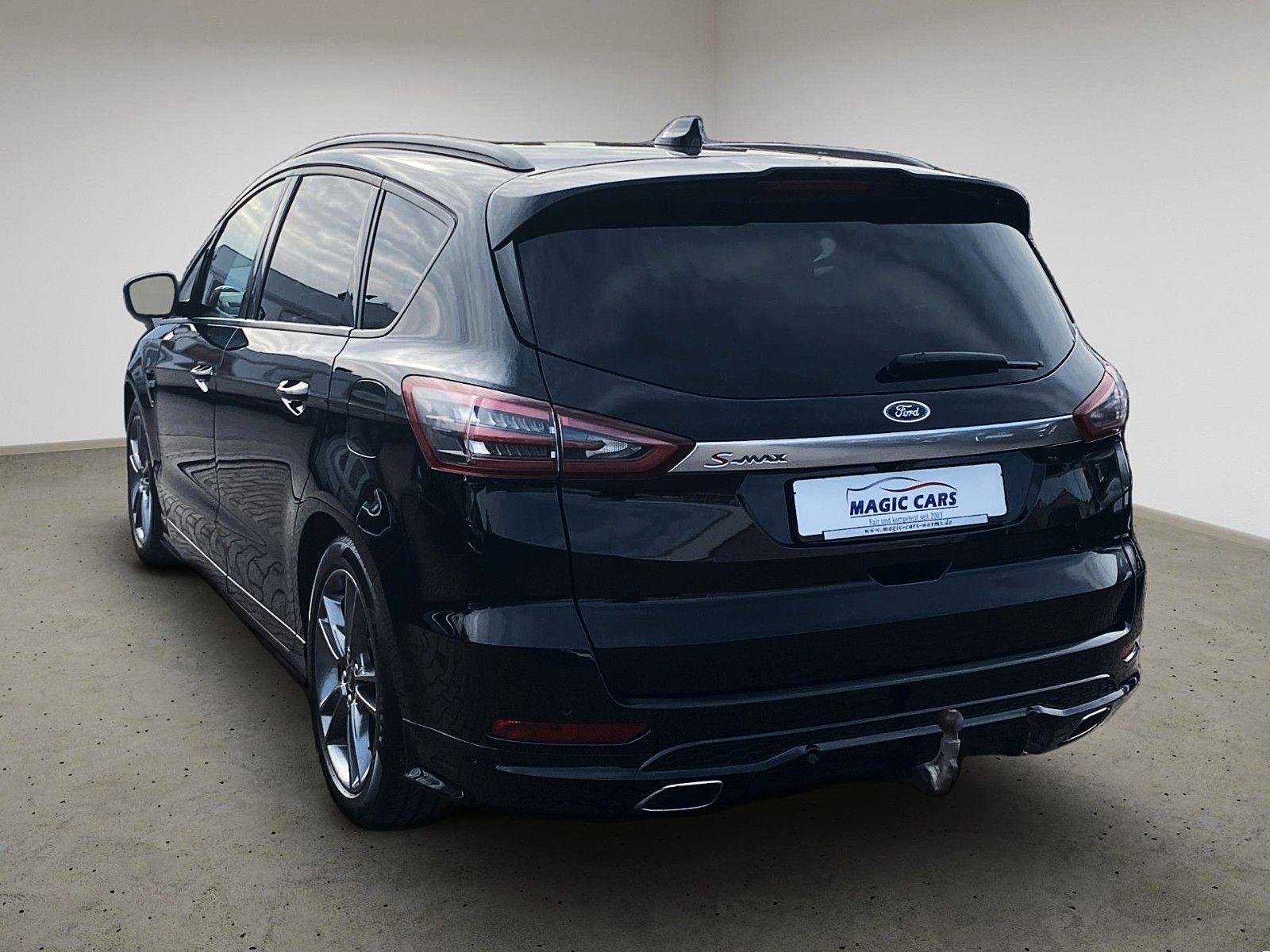 Fahrzeugabbildung Ford S-Max 2.0 Aut. ST-LINE *Stand*LED*AHK*Memory*