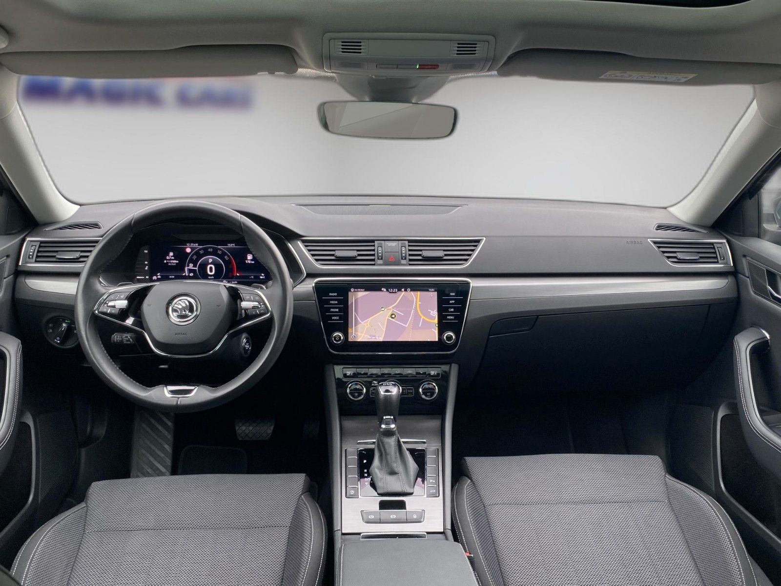 Fahrzeugabbildung SKODA Superb 1.5 TSI DSG Style *Pano*Matrix*Memory*