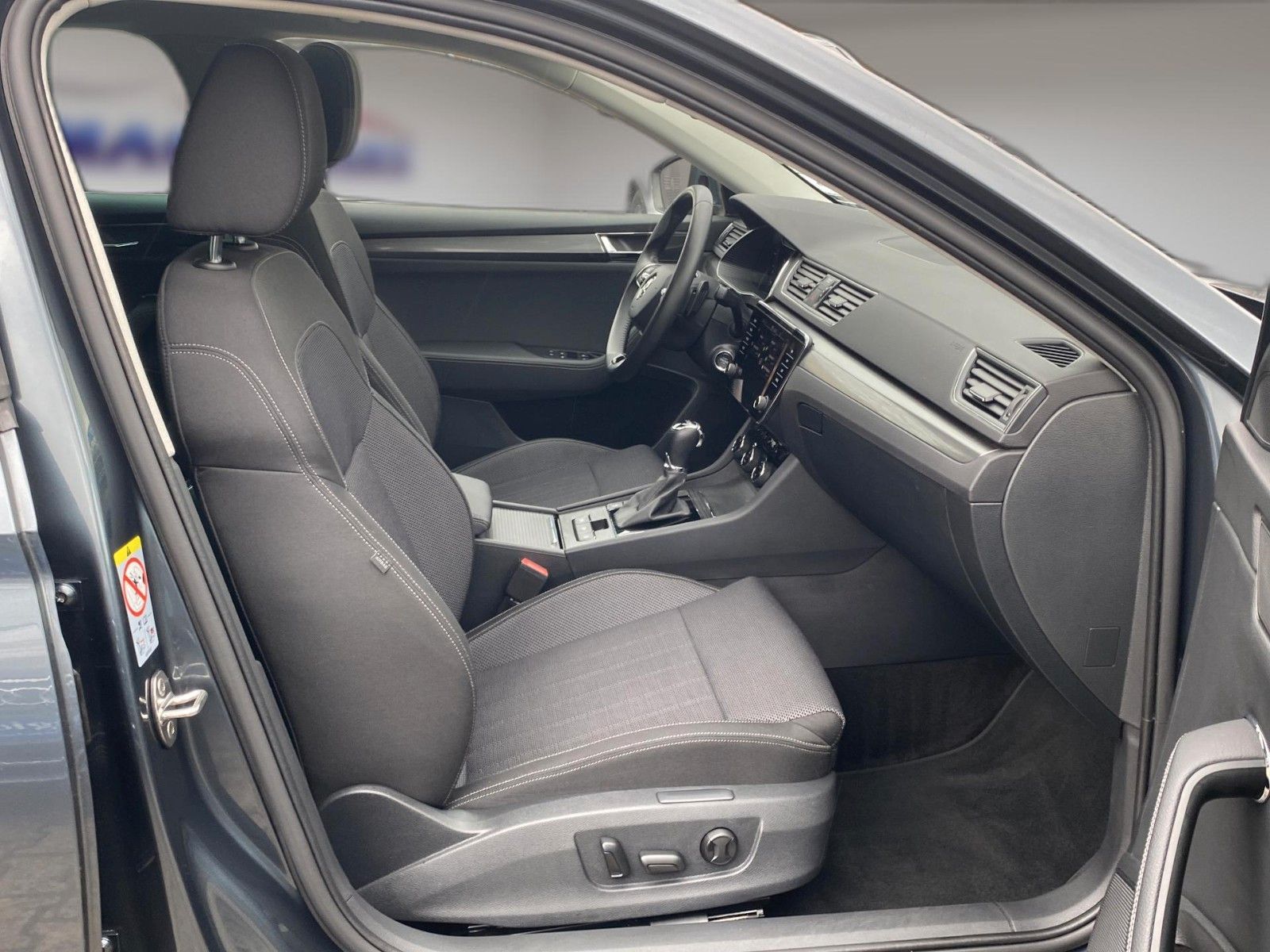 Fahrzeugabbildung SKODA Superb 1.5 TSI DSG Style *Pano*Matrix*Memory*