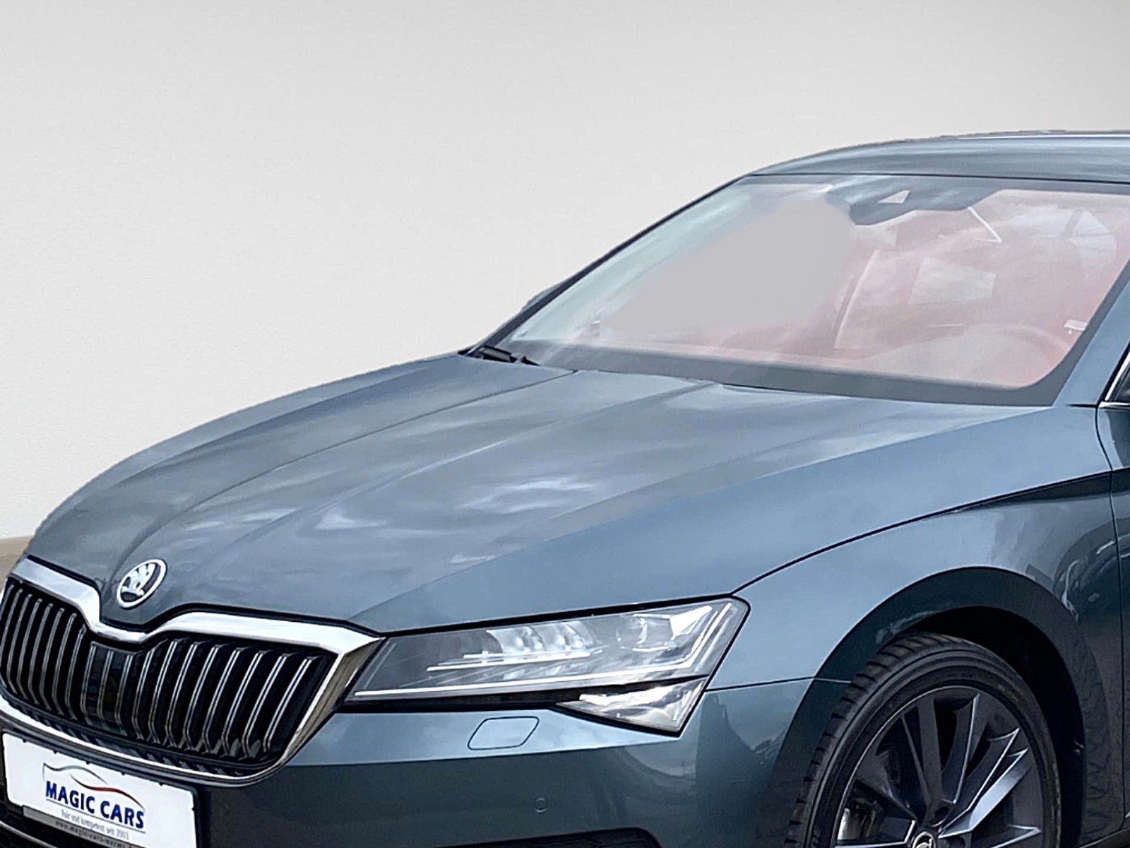 Fahrzeugabbildung SKODA Superb 1.5 TSI DSG Style *Pano*Matrix*Memory*