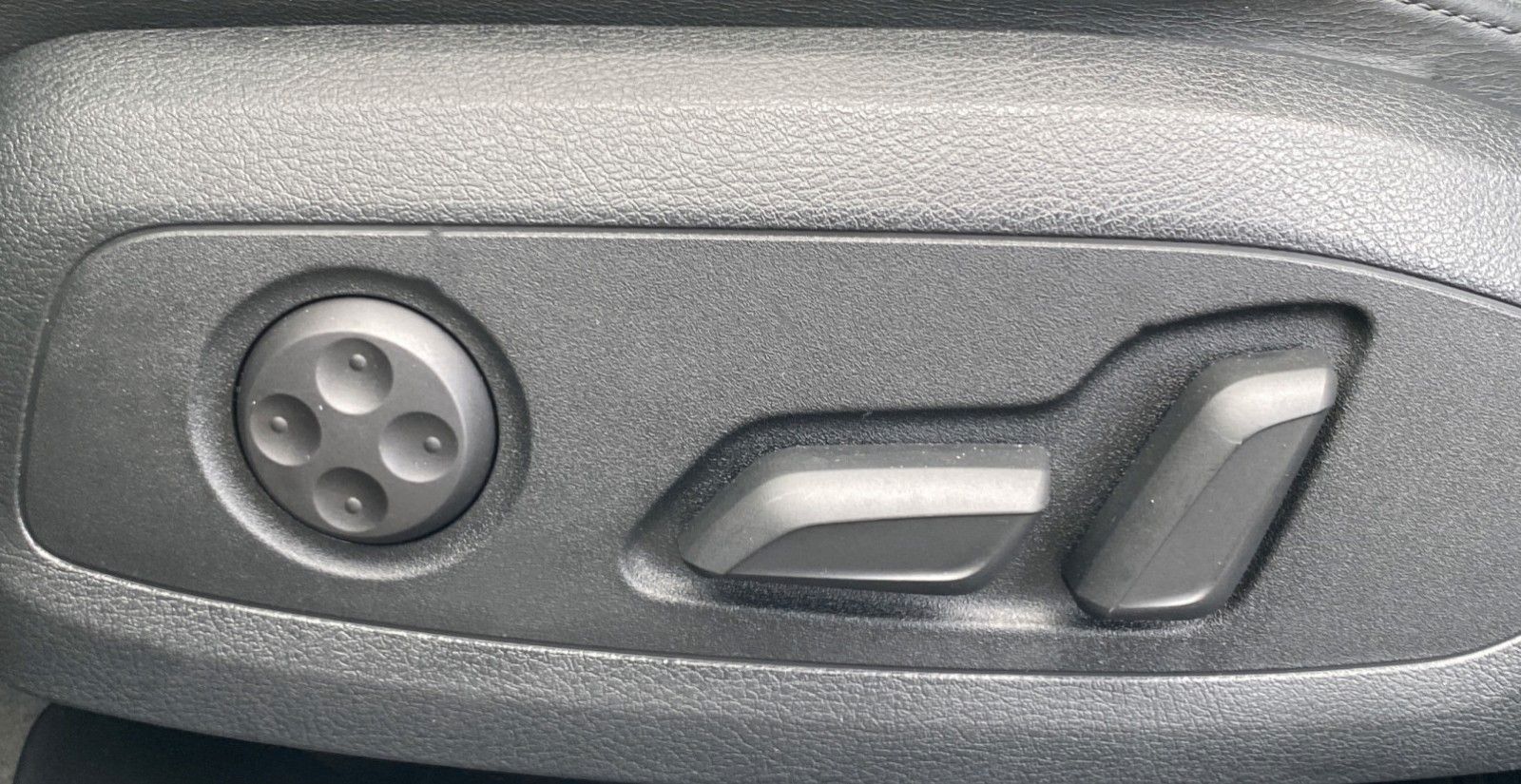 Fahrzeugabbildung Audi A4 allroad quattro 50 TDI *Leder*Stand*AHK*LED*