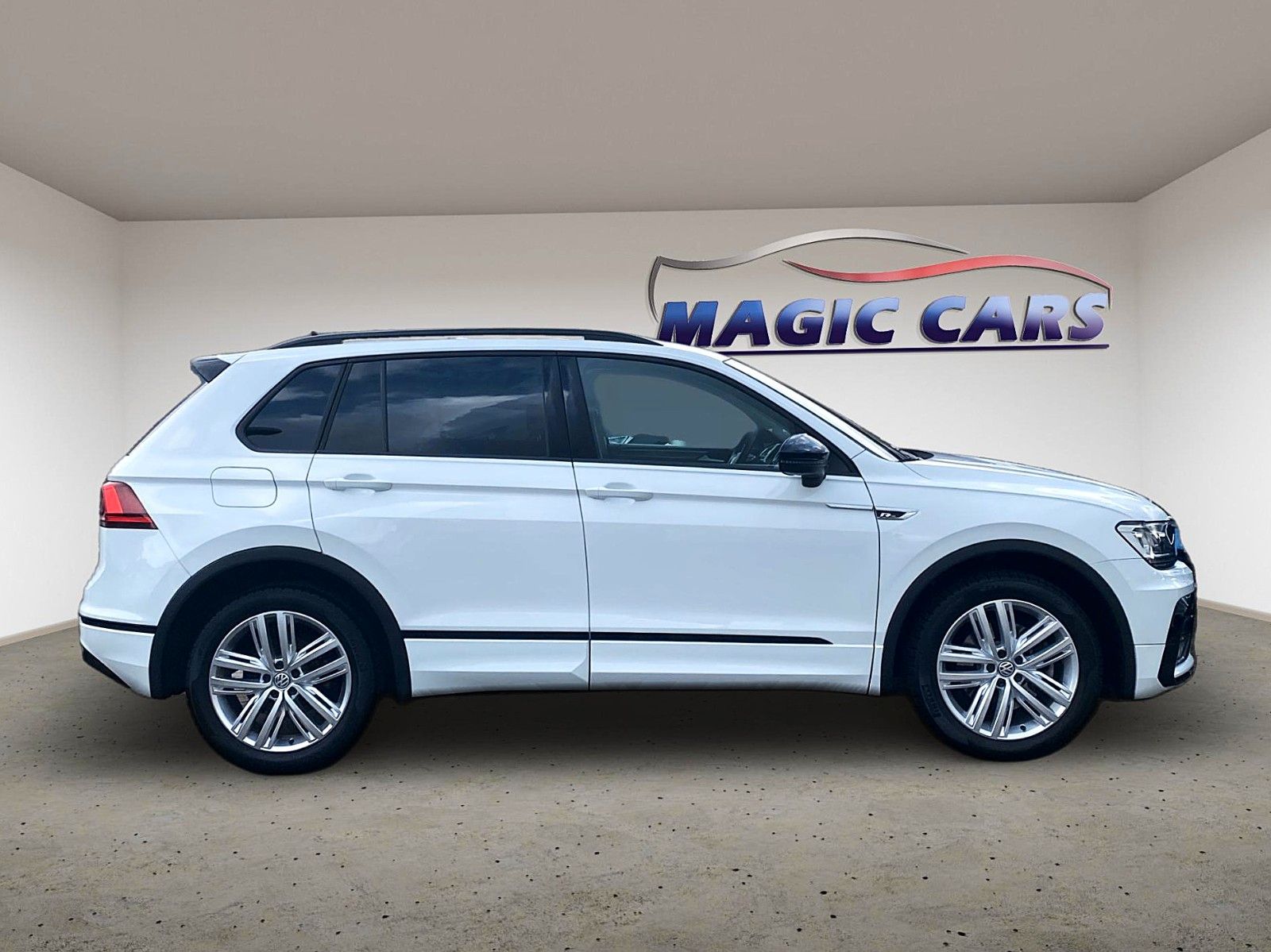 Fahrzeugabbildung Volkswagen Tiguan 2.0 TSI 4M DSG R-Line*Back Style*43.000KM