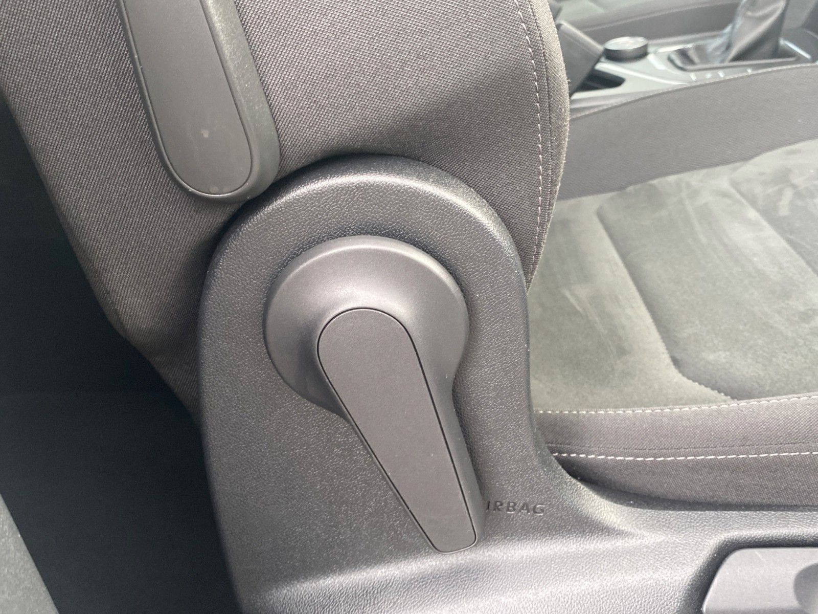 Fahrzeugabbildung Volkswagen Tiguan 2.0 TSI 4M DSG R-Line*Back Style*43.000KM