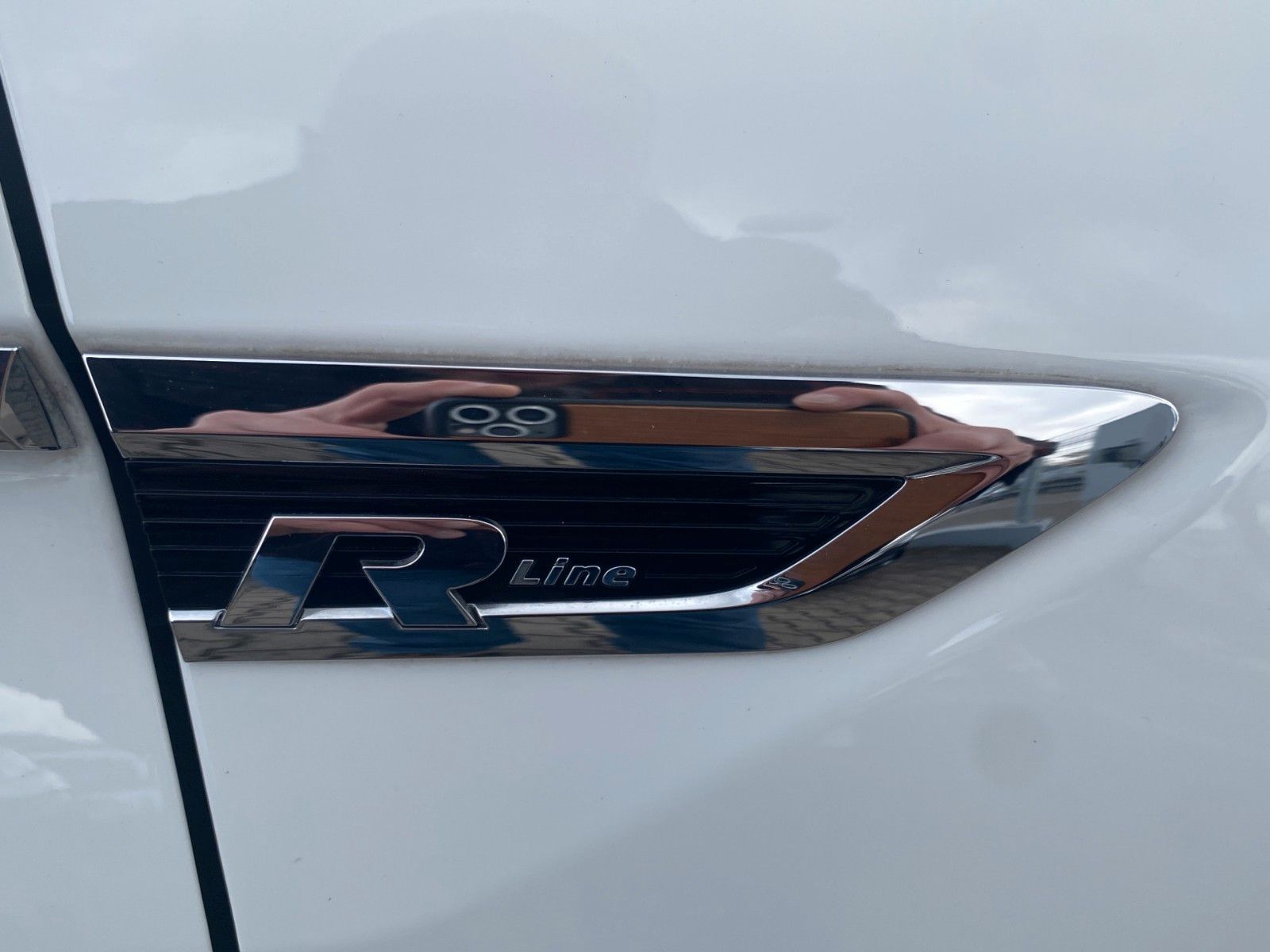 Fahrzeugabbildung Volkswagen Tiguan 2.0 TSI 4M DSG R-Line*Back Style*43.000KM