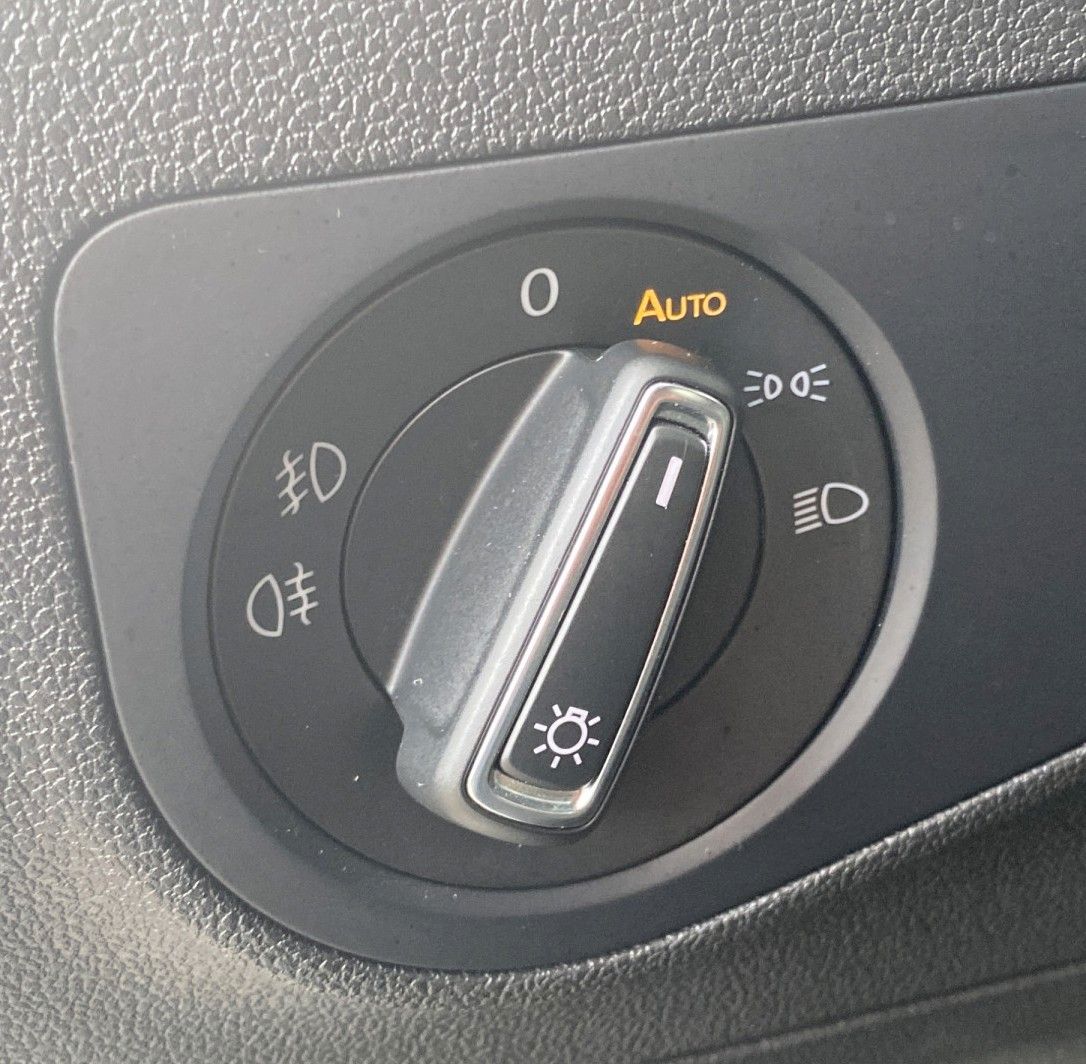 Fahrzeugabbildung Volkswagen Tiguan 2.0 TSI 4M DSG R-Line*Back Style*43.000KM