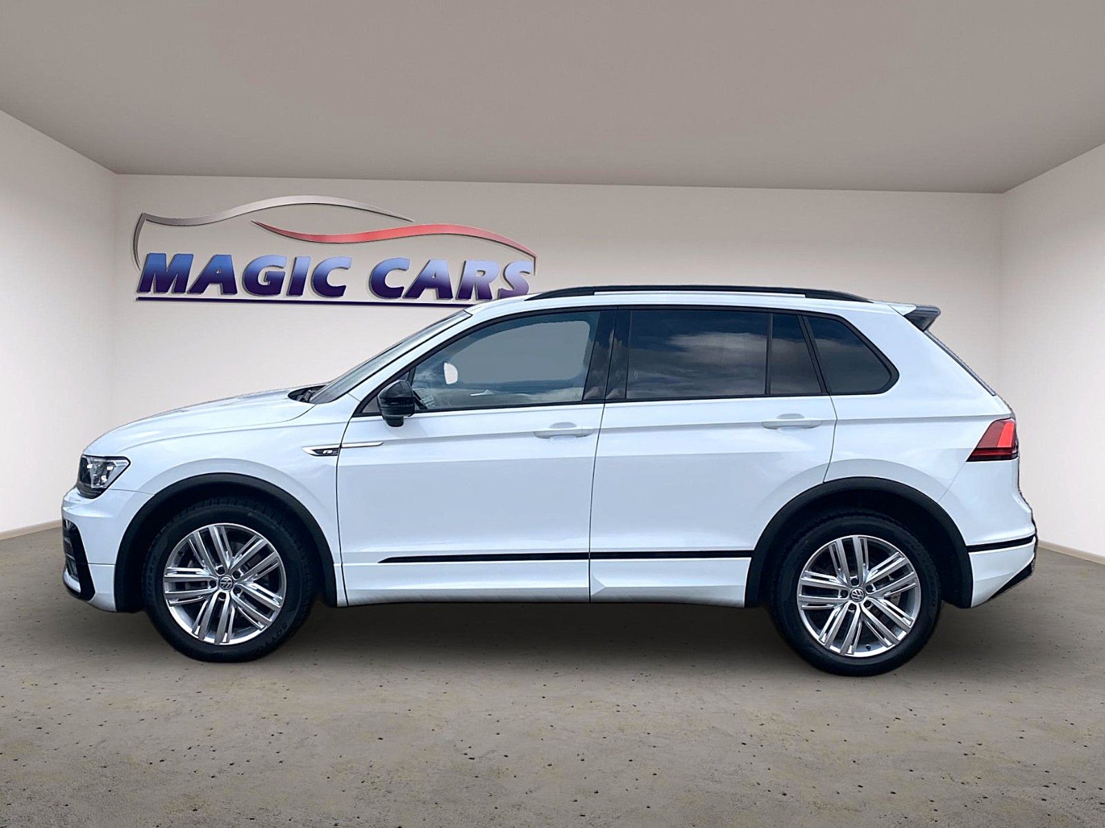 Fahrzeugabbildung Volkswagen Tiguan 2.0 TSI 4M DSG R-Line*Back Style*43.000KM