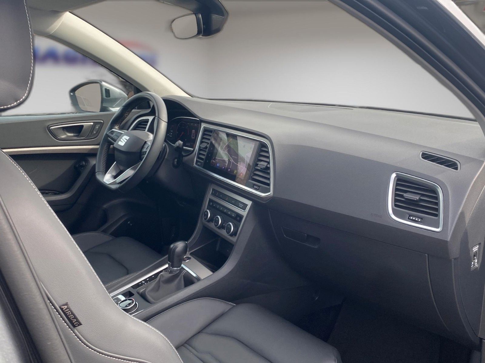 Fahrzeugabbildung SEAT Ateca 2.0 TDI DSG Xperience *LED*Pano*Beats*AHK*