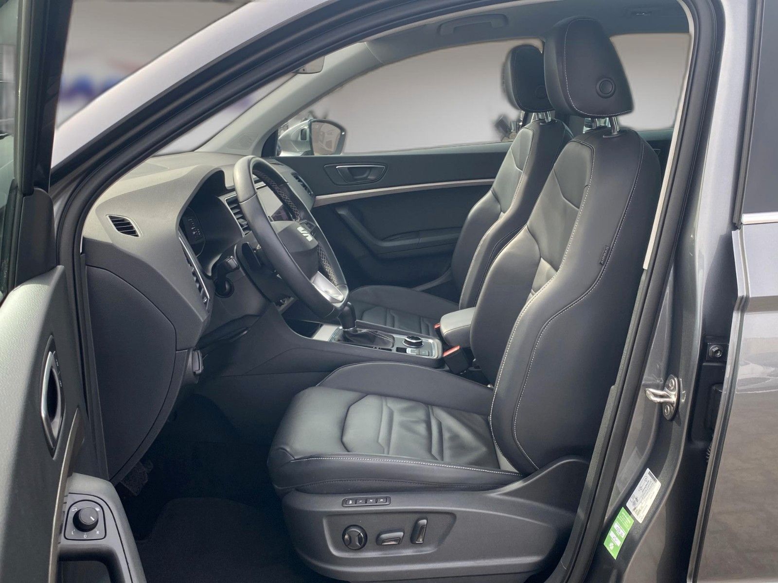 Fahrzeugabbildung SEAT Ateca 2.0 TDI DSG Xperience *LED*Pano*Beats*AHK*