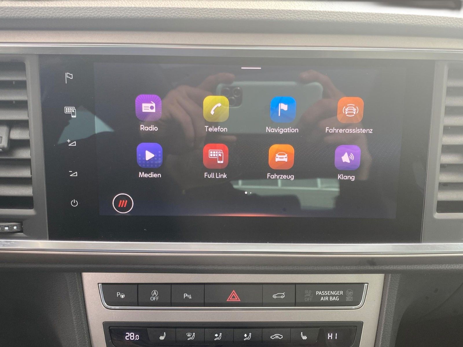 Fahrzeugabbildung SEAT Ateca 2.0 TDI DSG Xperience *LED*Pano*Beats*AHK*