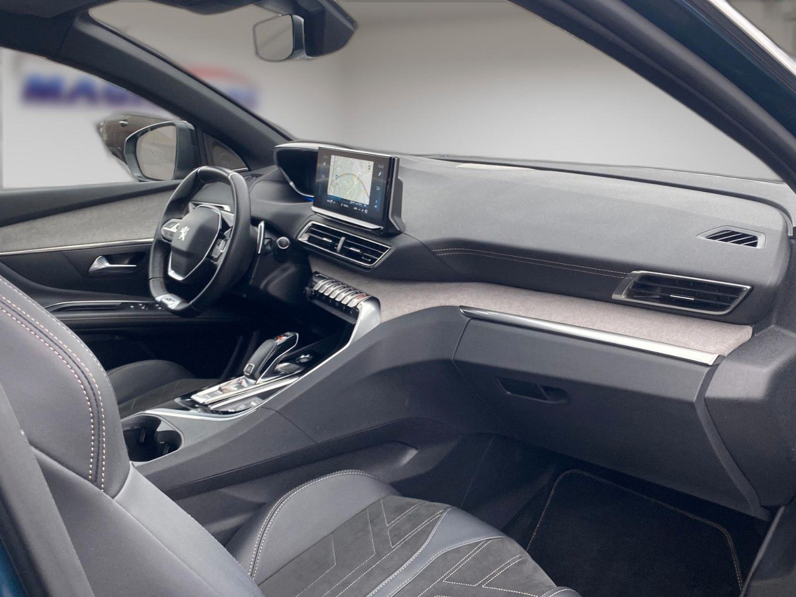 Fahrzeugabbildung Peugeot 5008 GT*Autom.*7 Sitzer*Standheizung*LED*Focal*