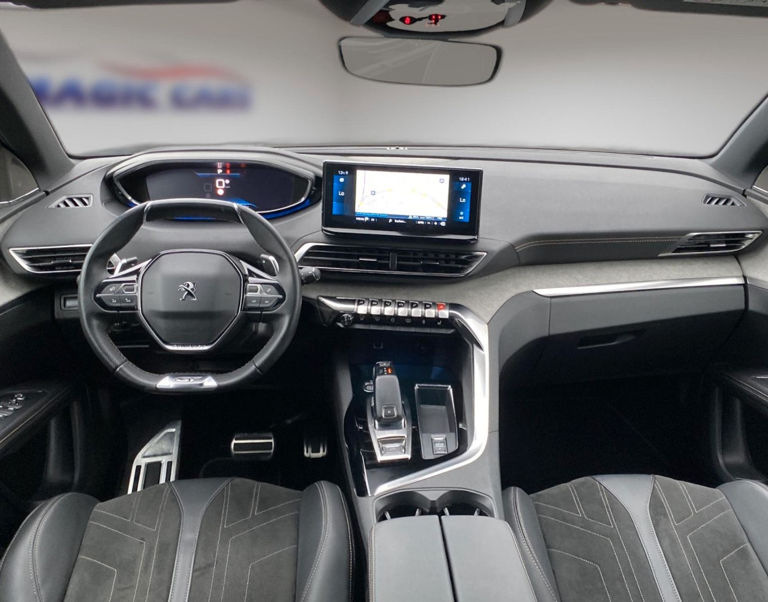 Fahrzeugabbildung Peugeot 5008 GT*Autom.*7 Sitzer*Standheizung*LED*Focal*