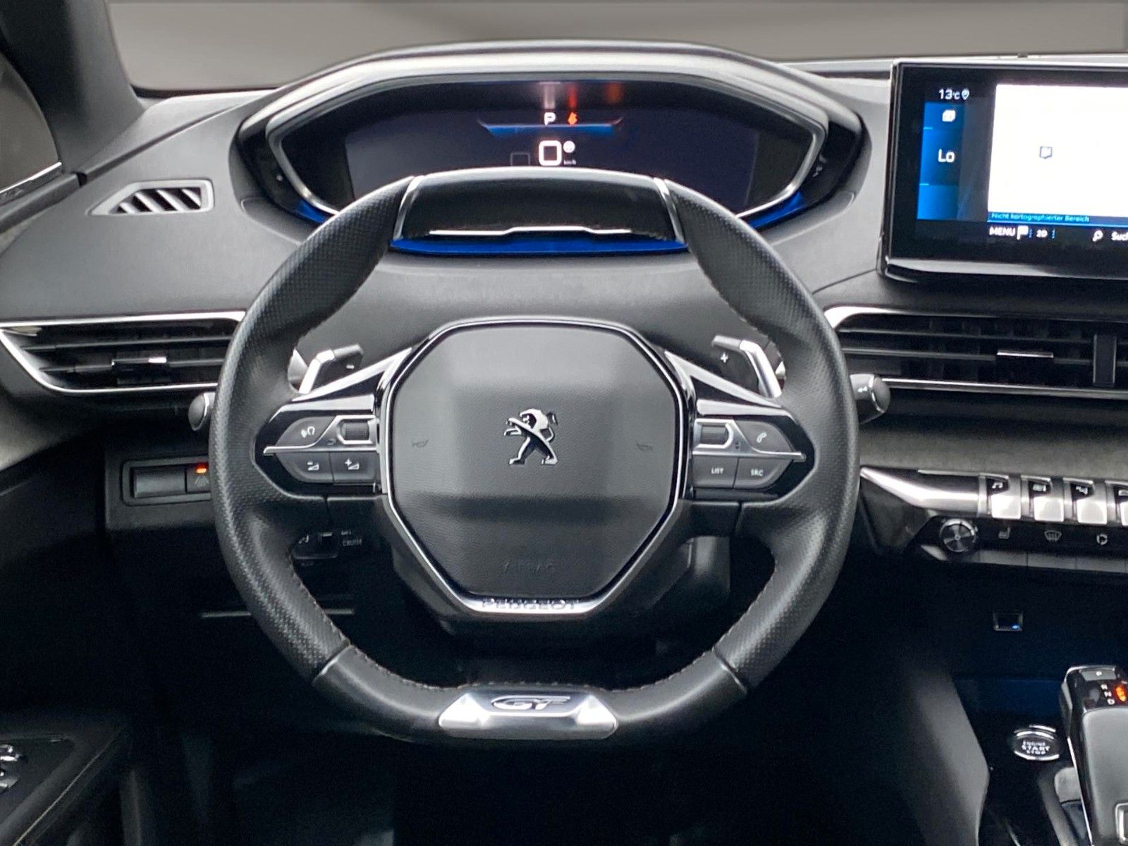 Fahrzeugabbildung Peugeot 5008 GT*Autom.*7 Sitzer*Standheizung*LED*Focal*