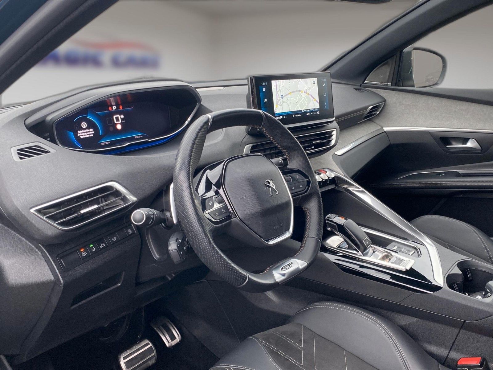 Fahrzeugabbildung Peugeot 5008 GT*Autom.*7 Sitzer*Standheizung*LED*Focal*