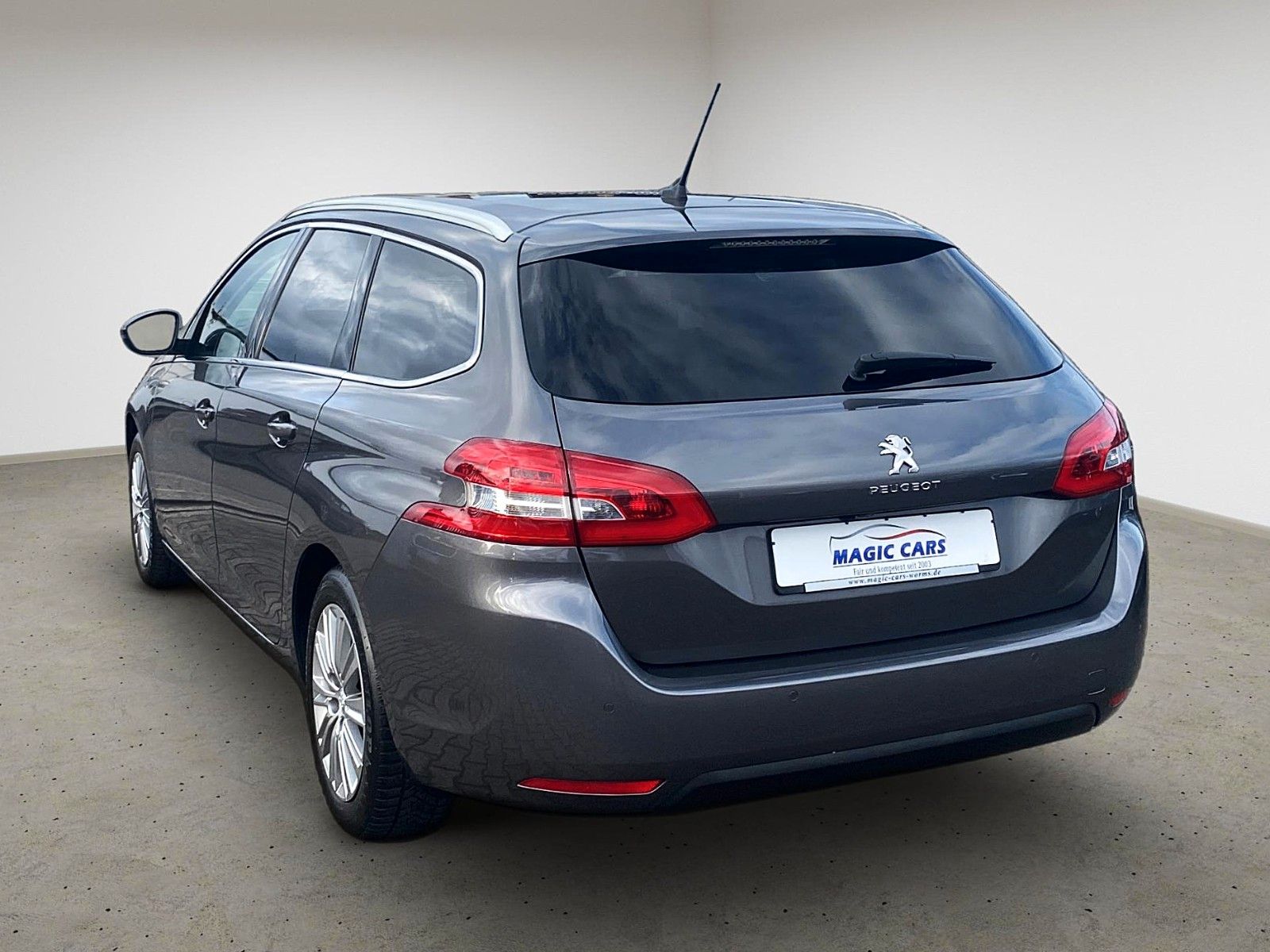Fahrzeugabbildung Peugeot 308 SW BlueHDi 130 Allure *Kamera*Teilleder*AHK*