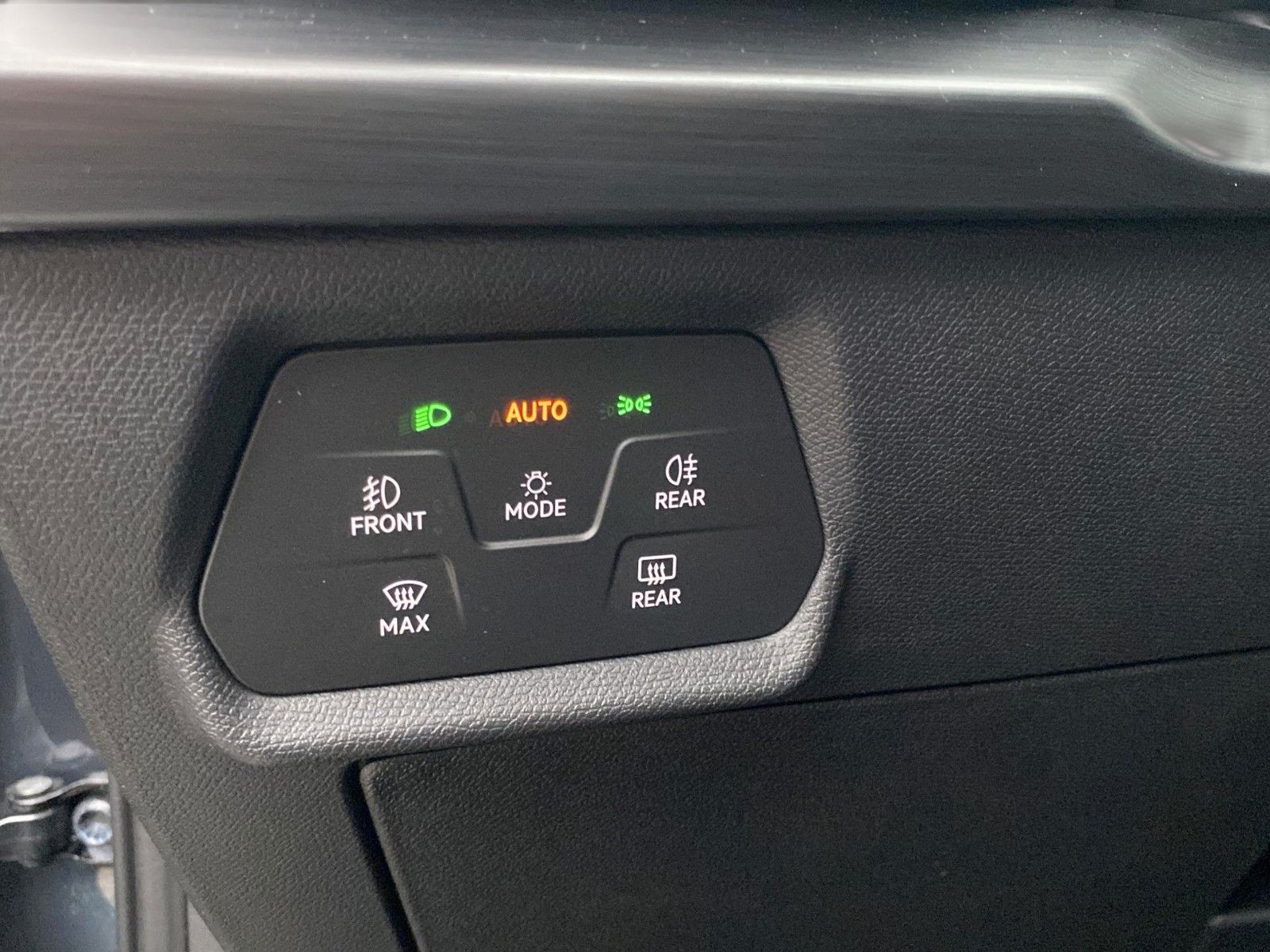 Fahrzeugabbildung CUPRA Formentor 1.5 TSI DSG *Teilleder*ACC*29.000KM*