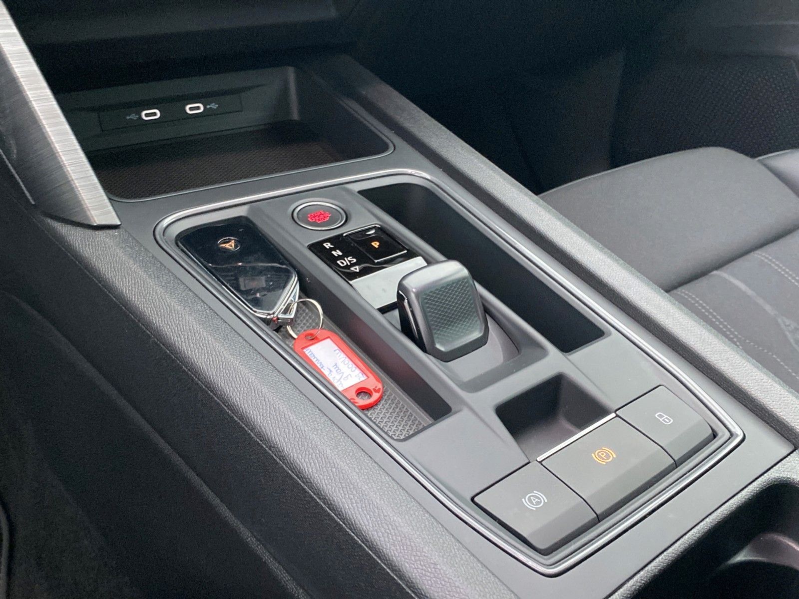 Fahrzeugabbildung CUPRA Formentor 1.5 TSI DSG *Teilleder*ACC*29.000KM*