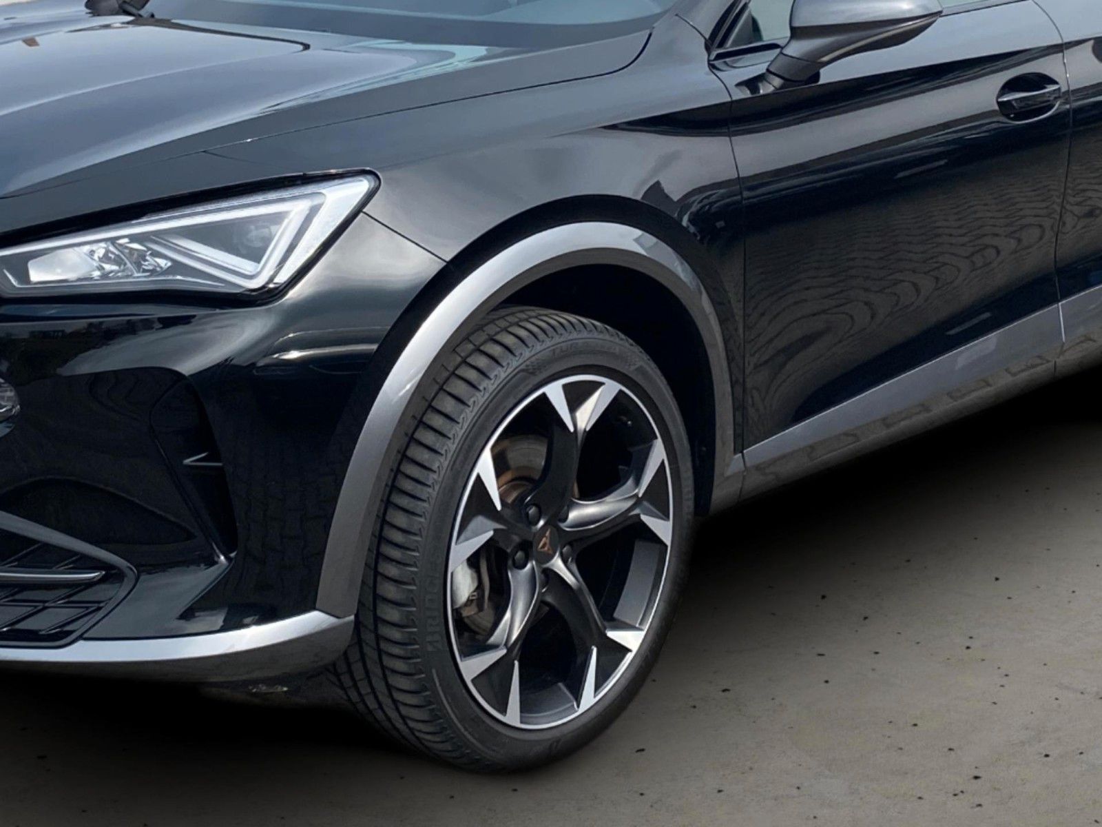 Fahrzeugabbildung CUPRA Formentor 1.5 TSI DSG *Kamera*Virtual*28.000KM*