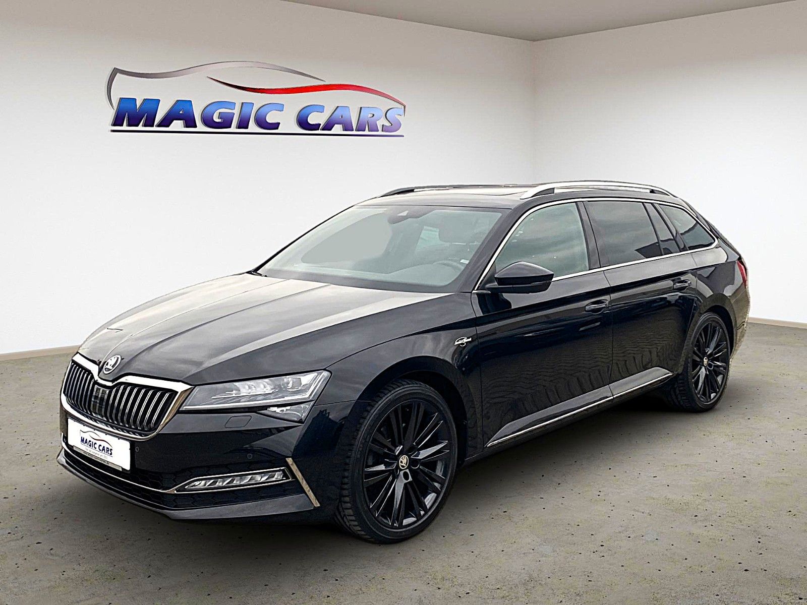 Fahrzeugabbildung SKODA Superb Combi 2.0 TDI DSG L&K *Mega-Ausstattung*