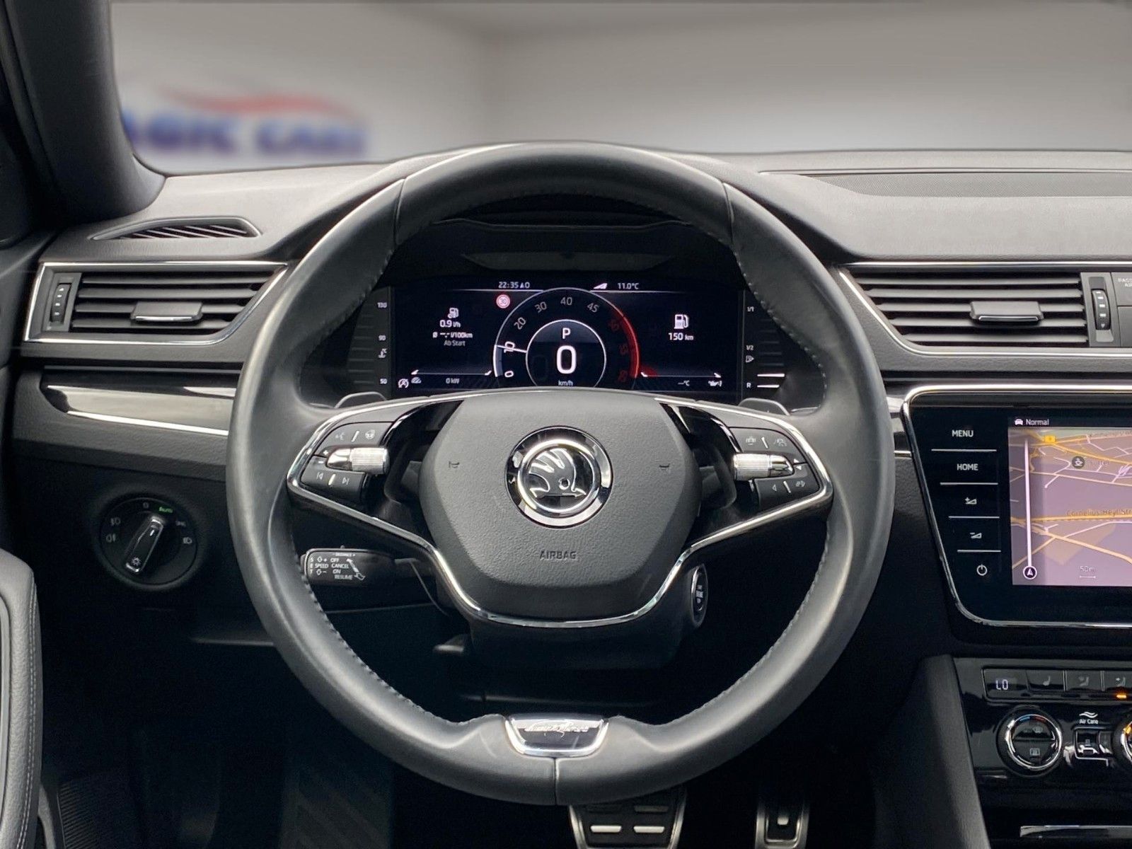 Fahrzeugabbildung SKODA Superb Combi 2.0 TDI DSG L&K *Mega-Ausstattung*