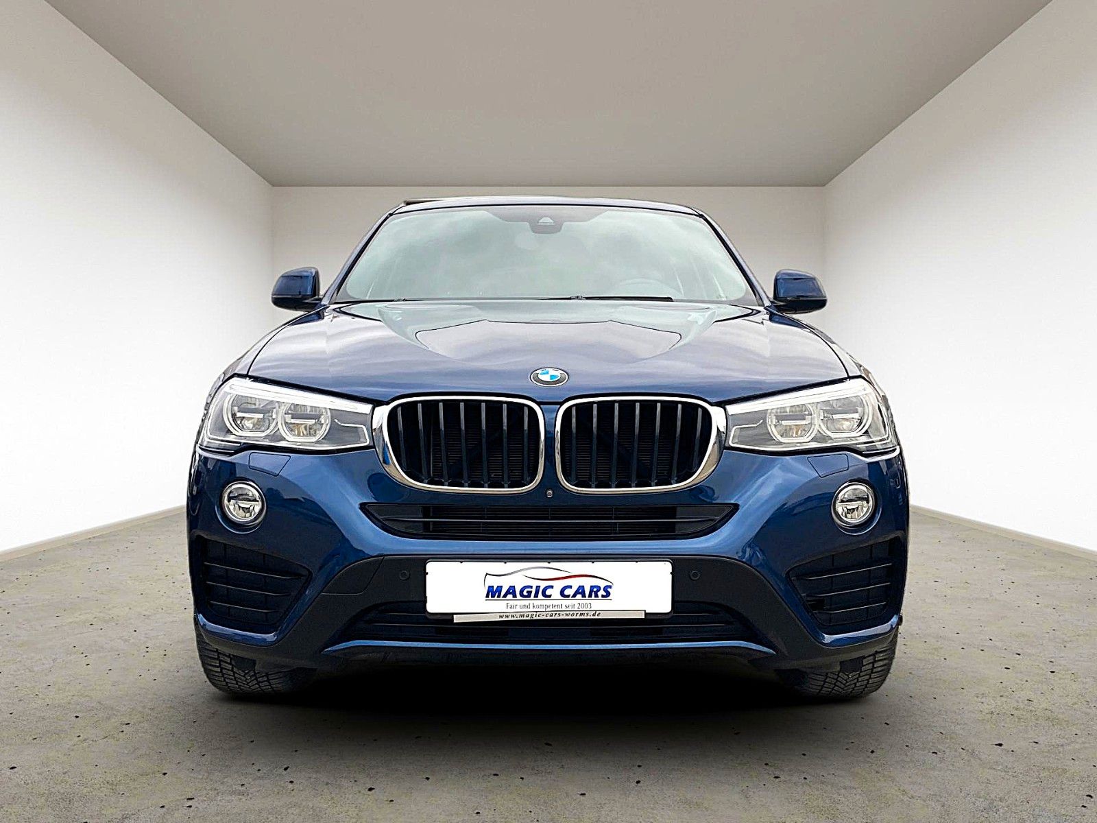 Fahrzeugabbildung BMW X4 xDrive 20 d Advantage*Schiebedach*AHK*Leder*