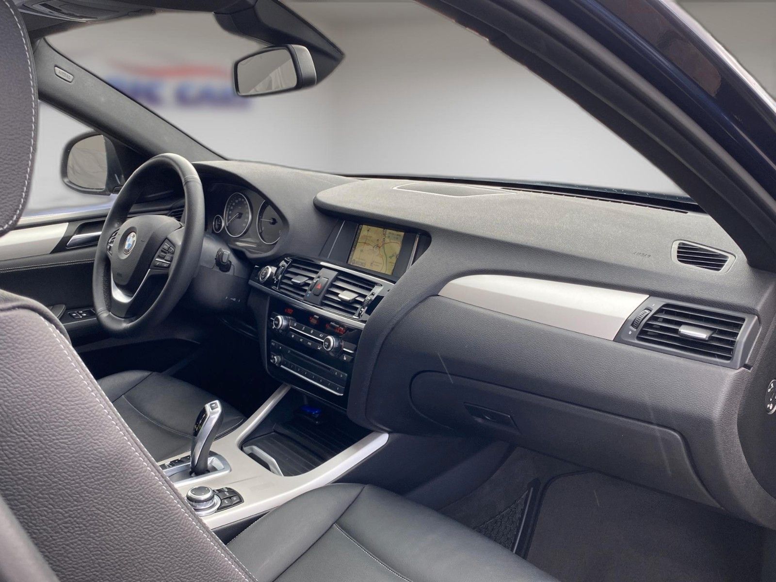 Fahrzeugabbildung BMW X4 xDrive 20 d Advantage*Schiebedach*AHK*Leder*