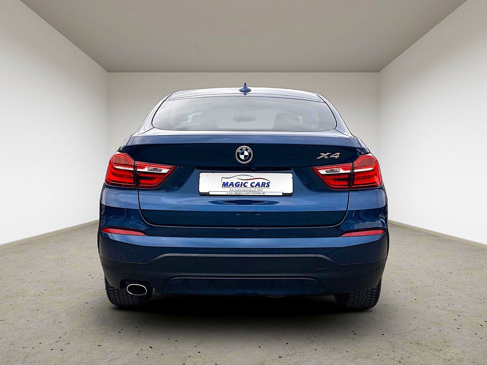 Fahrzeugabbildung BMW X4 xDrive 20 d Advantage*Schiebedach*AHK*Leder*