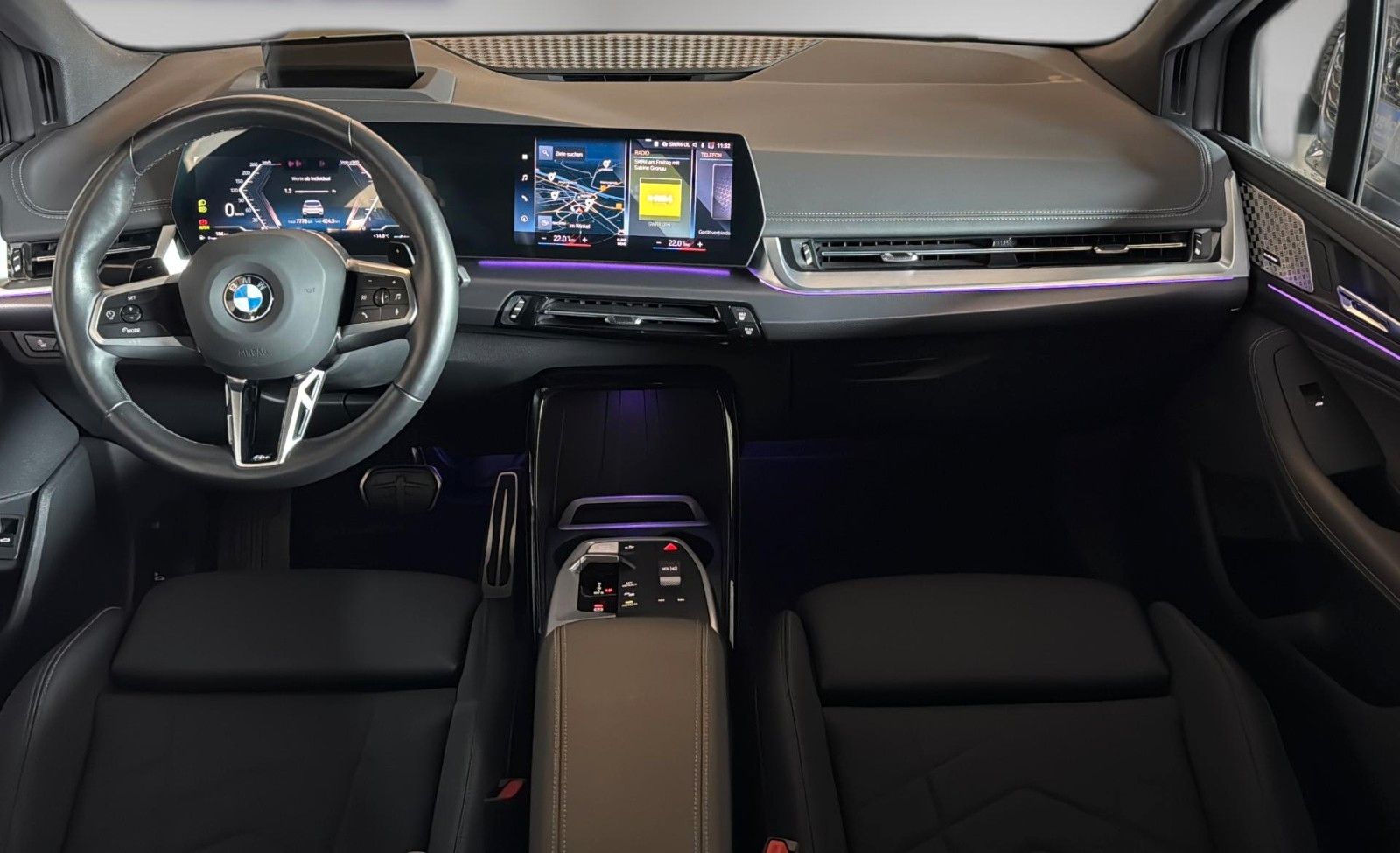 Fahrzeugabbildung BMW 218 i Active Tourer M Sport*Leder*Pano*AHK*H&K*