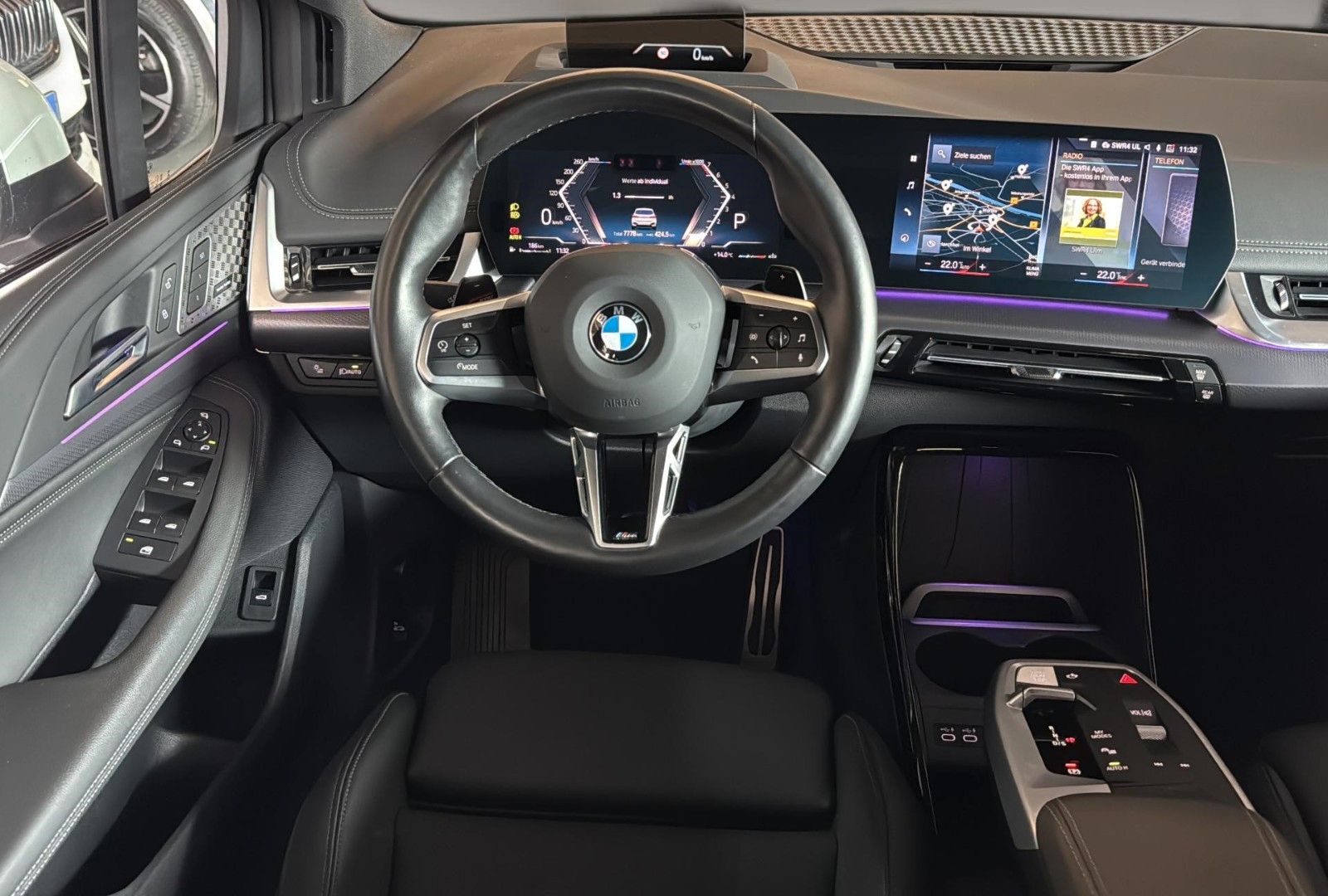 Fahrzeugabbildung BMW 218 i Active Tourer M Sport*Leder*Pano*AHK*H&K*