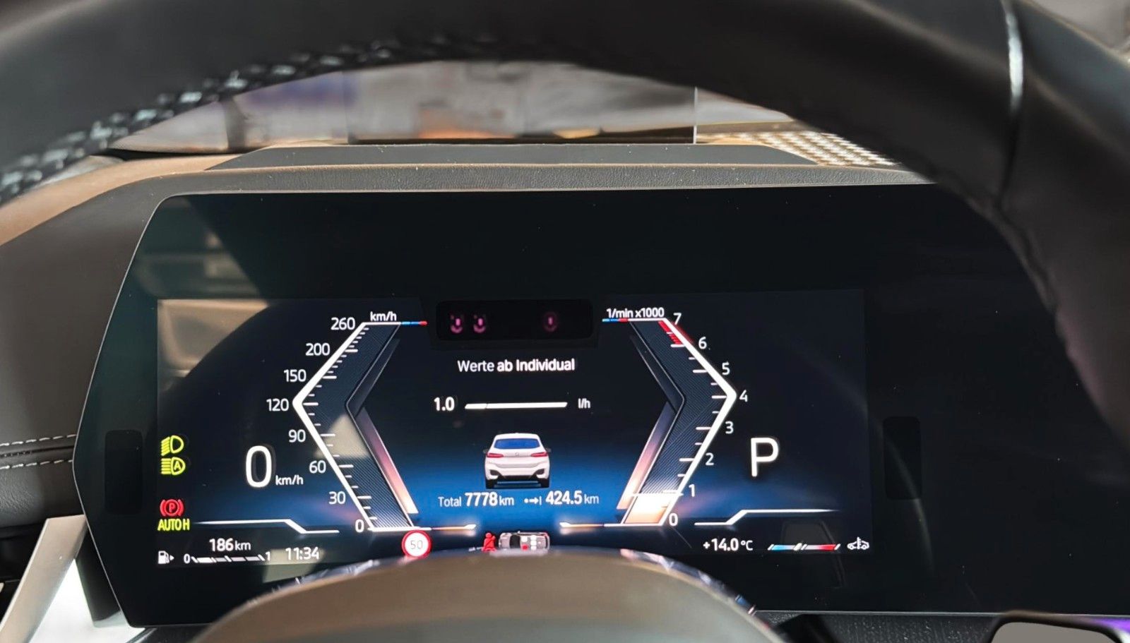 Fahrzeugabbildung BMW 218 i Active Tourer M Sport*Leder*Pano*AHK*H&K*