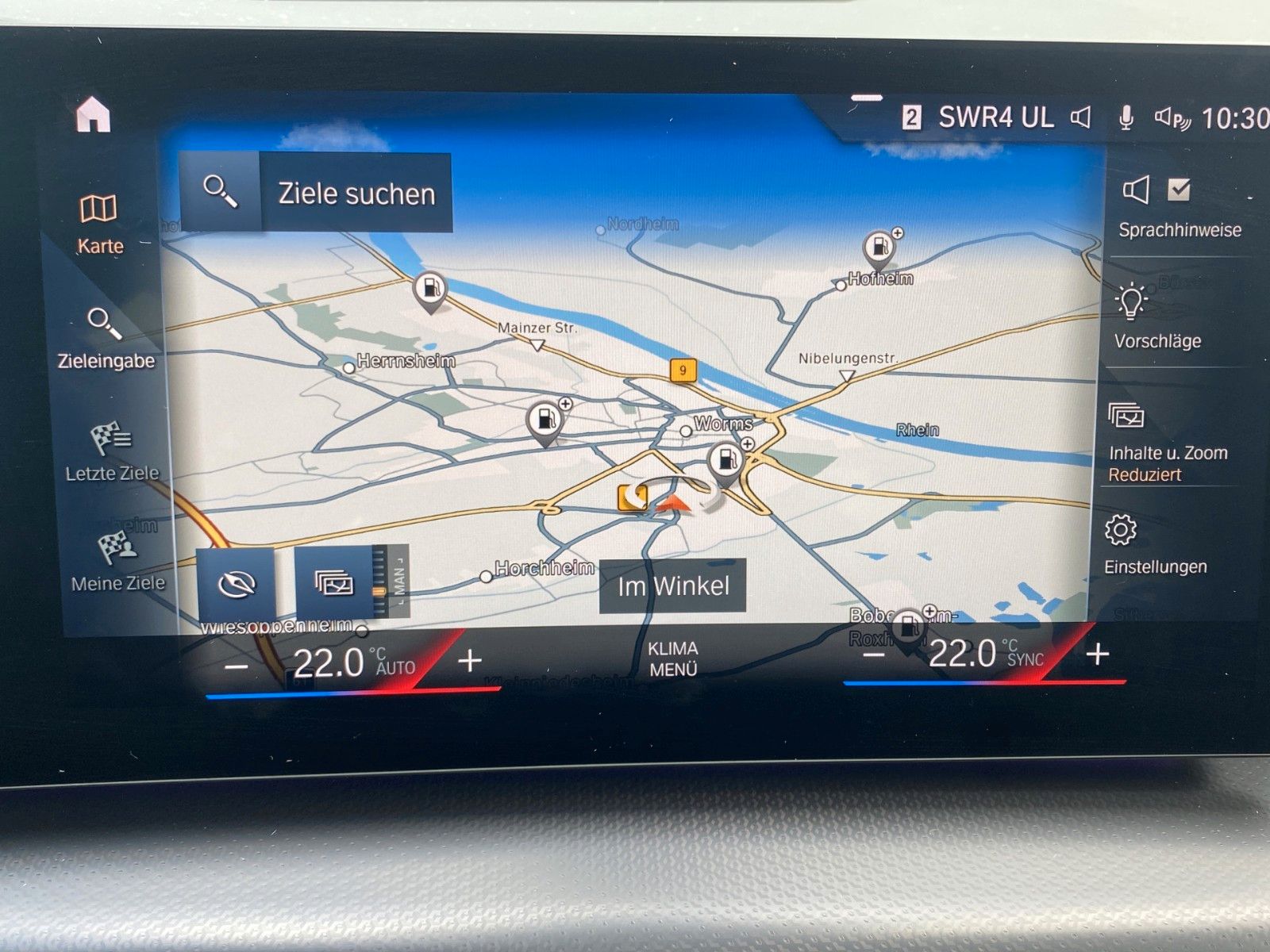 Fahrzeugabbildung BMW 218 i Active Tourer M Sport*Leder*Pano*AHK*H&K*