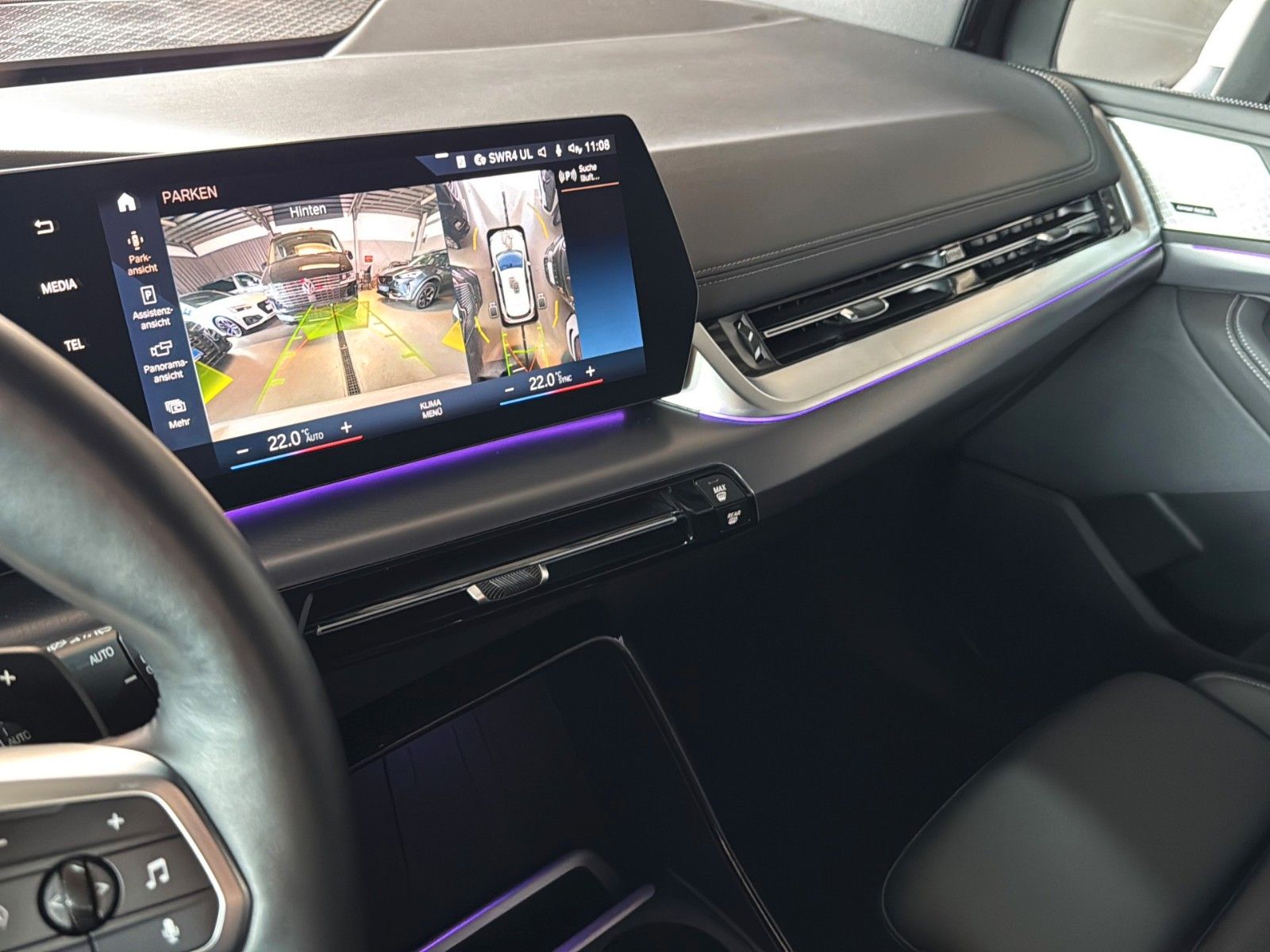 Fahrzeugabbildung BMW 218 i Active Tourer M Sport*Leder*Pano*AHK*H&K*