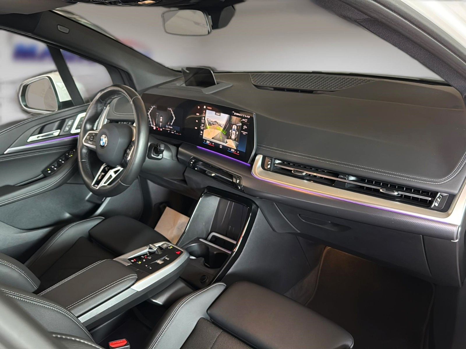 Fahrzeugabbildung BMW 218 i Active Tourer M Sport*Leder*Pano*AHK*H&K*