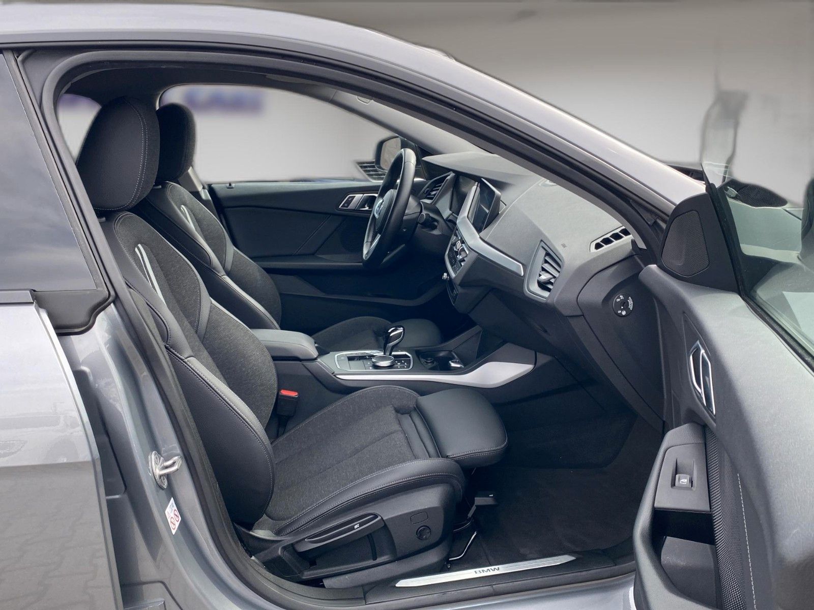 Fahrzeugabbildung BMW 216d Gran Coupe Aut. Advantage*LED*Ambiente*DAB*