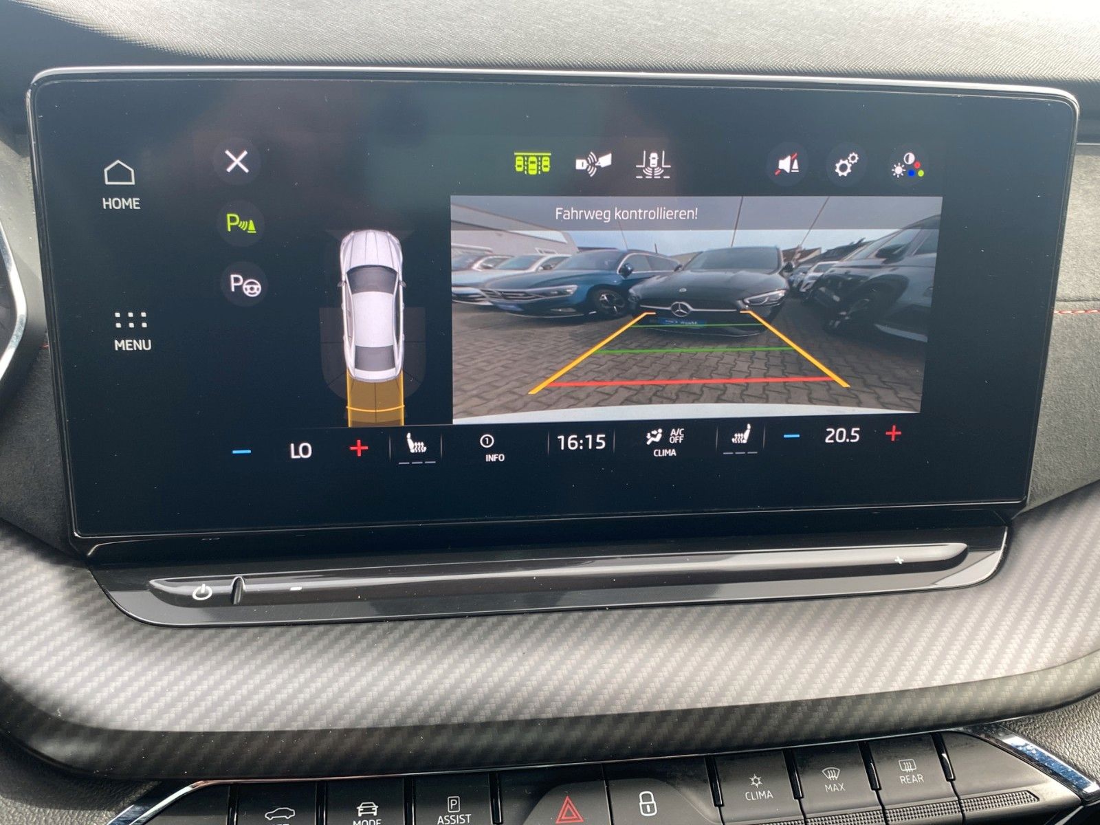 Fahrzeugabbildung SKODA Octavia 2.0 TDI DSG 4x4 RS *Mega-Ausstattung*