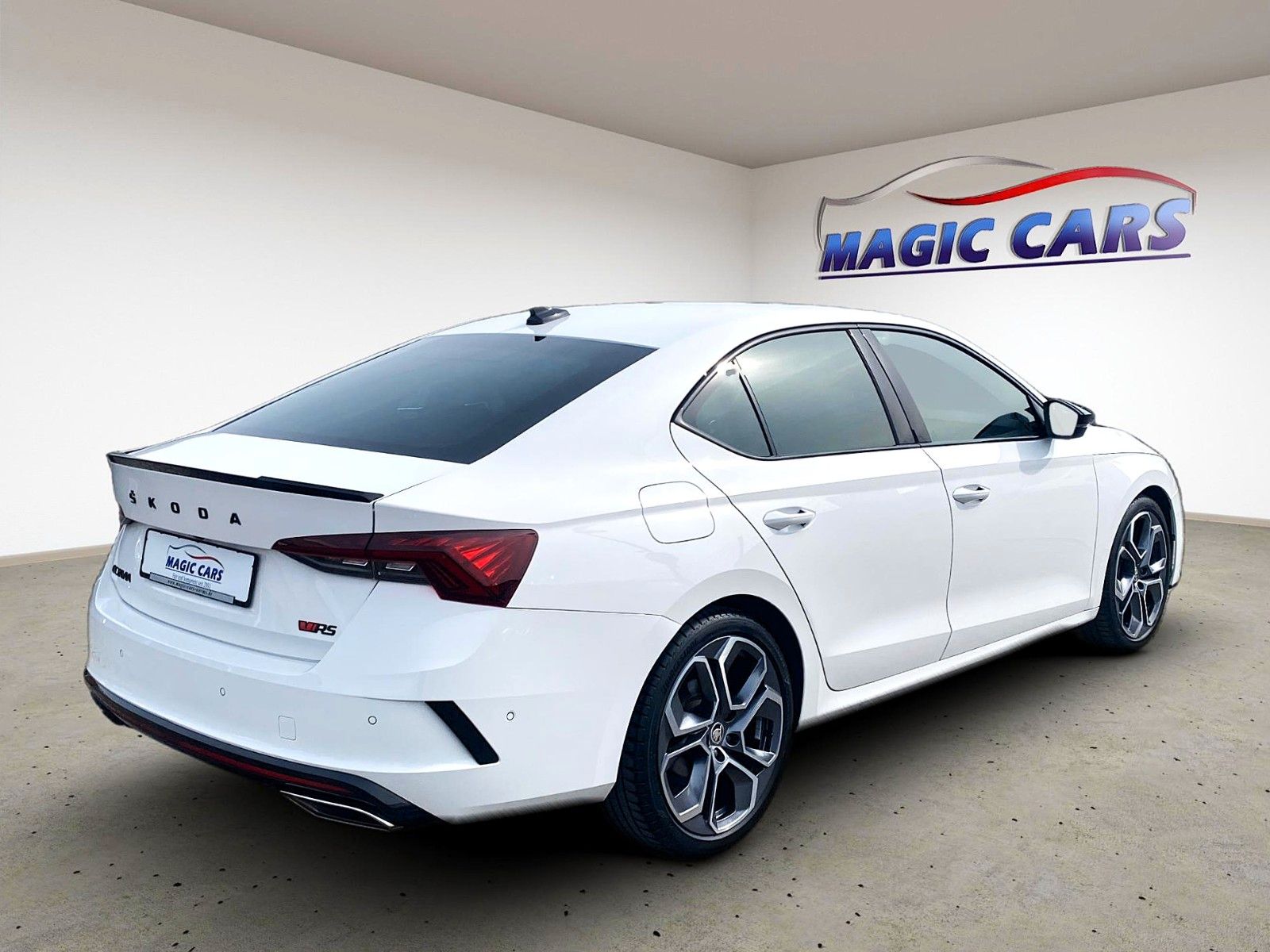 Fahrzeugabbildung SKODA Octavia 2.0 TDI DSG 4x4 RS *Mega-Ausstattung*