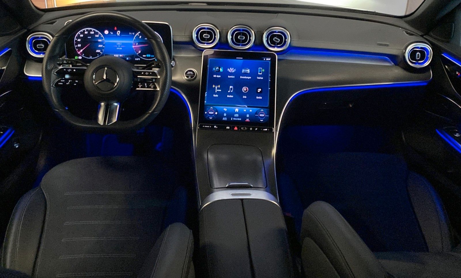 Fahrzeugabbildung Mercedes-Benz C 220 T d*9G Auto.* AMG Line* 59000 Km*MBUX*LED*