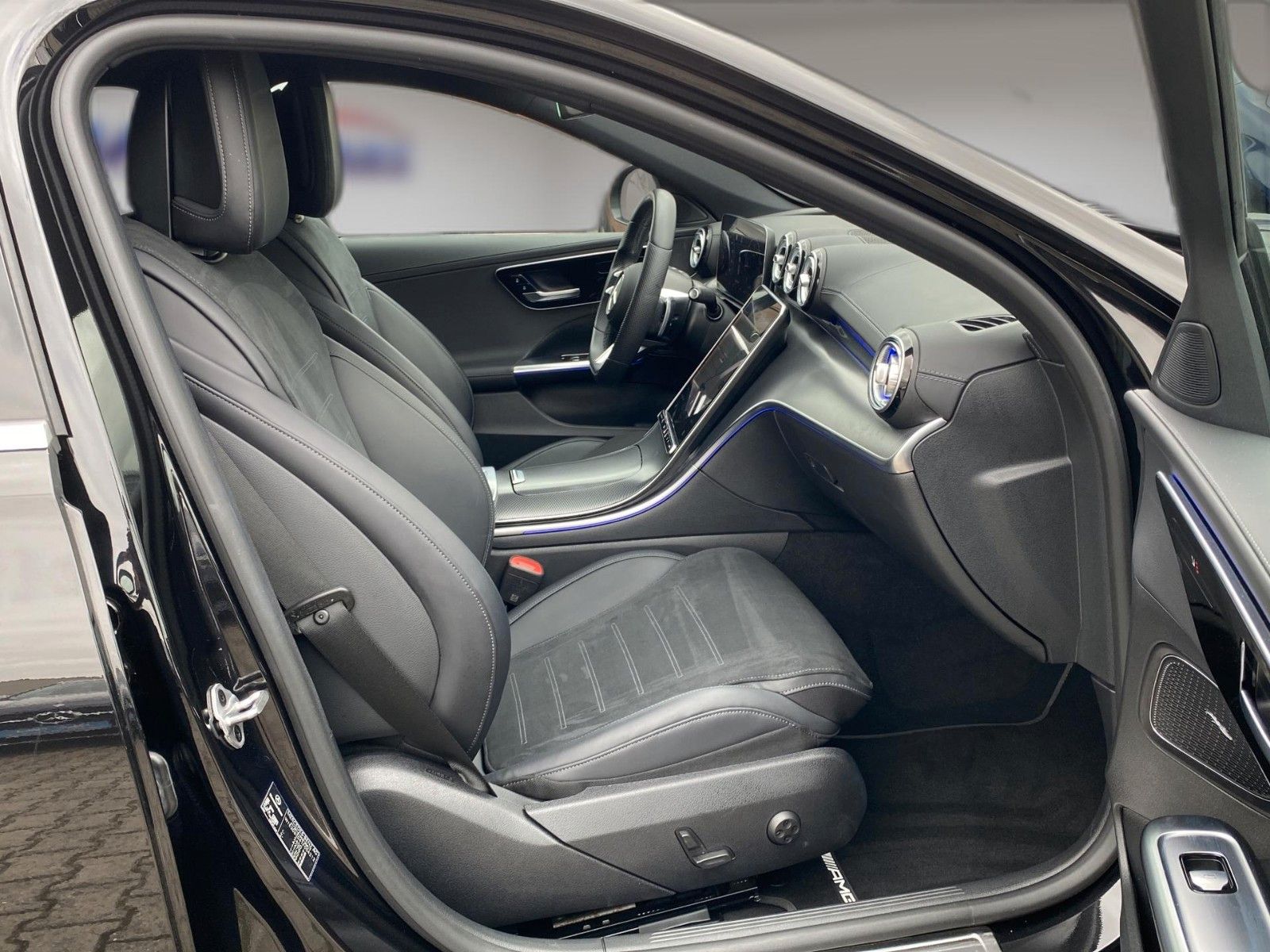 Fahrzeugabbildung Mercedes-Benz C 220 T d*9G Auto.* AMG Line* 59000 Km*MBUX*LED*