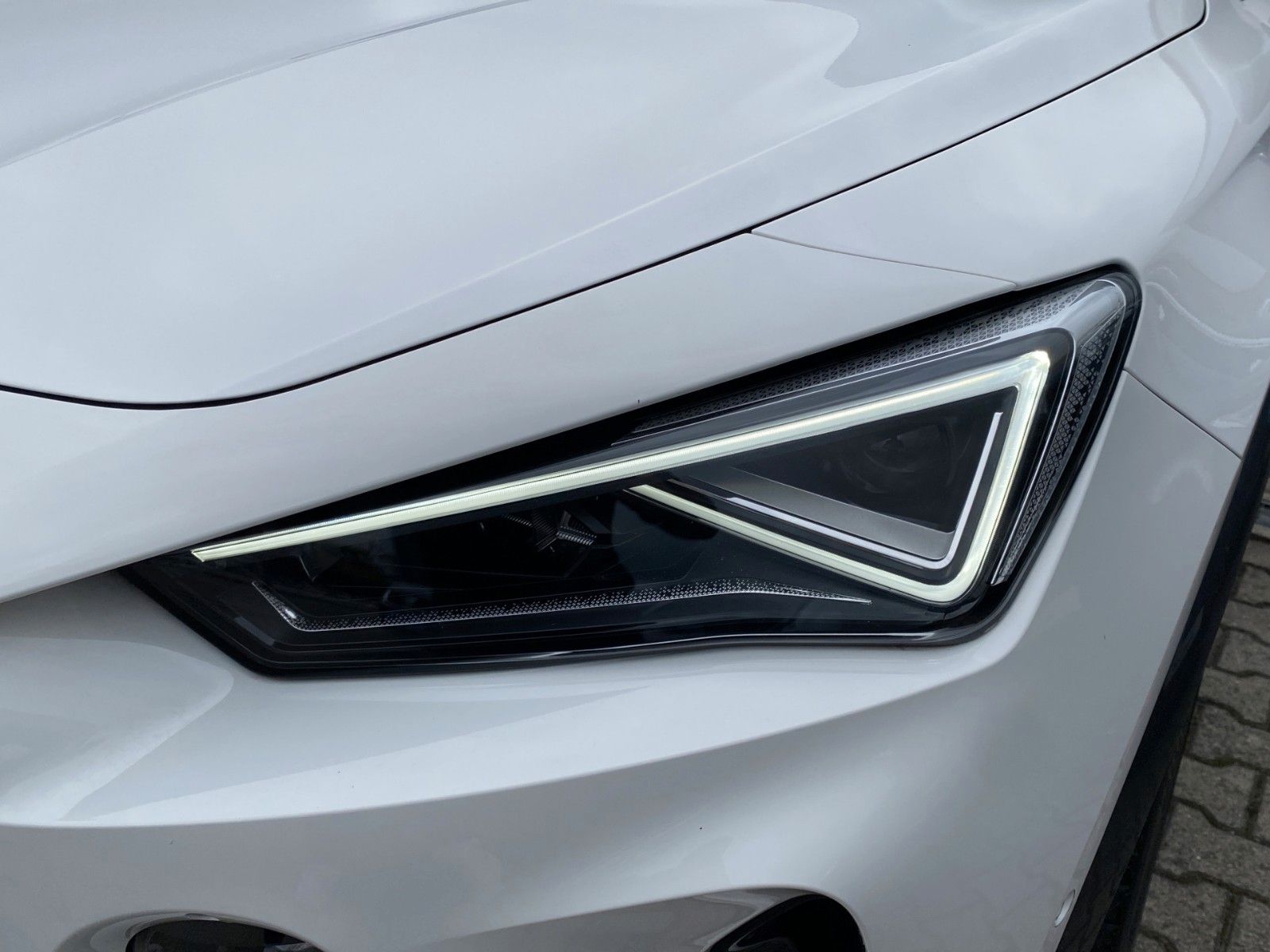 Fahrzeugabbildung CUPRA Formentor VZ 2.0TSI 4Drive DSG*Mega-Ausstattung*